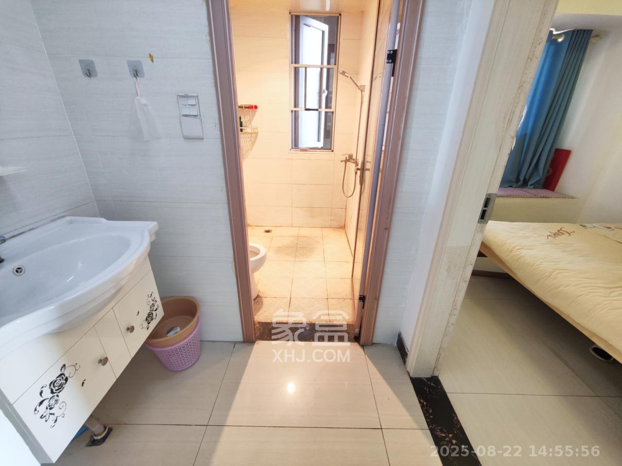 金地格林公馆 3室2厅1卫 2400.0元/月 金地格林公馆 3室2厅1卫 2400.0元/月室内图