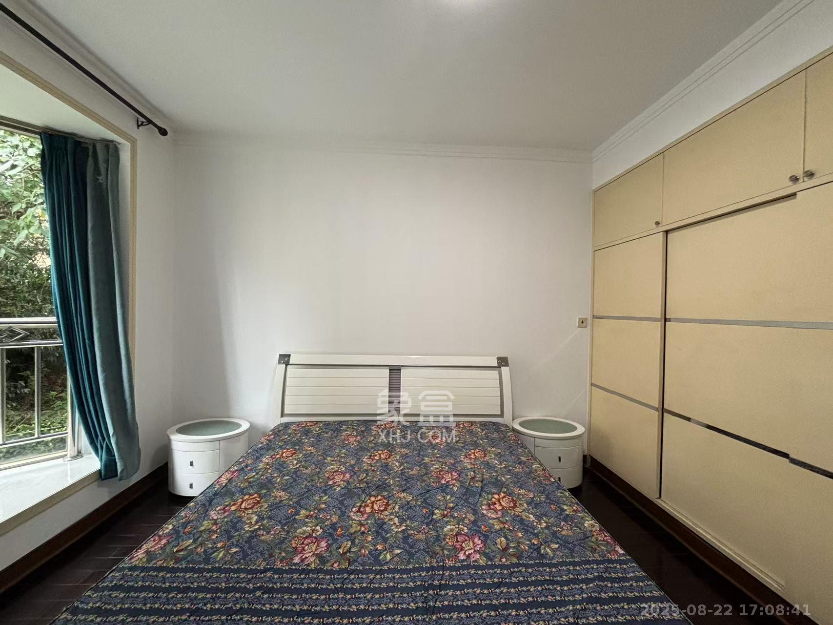 星电花园  3室2厅2卫    3300.0元/月 星电花园  3室2厅2卫    3300.0元/月室内图