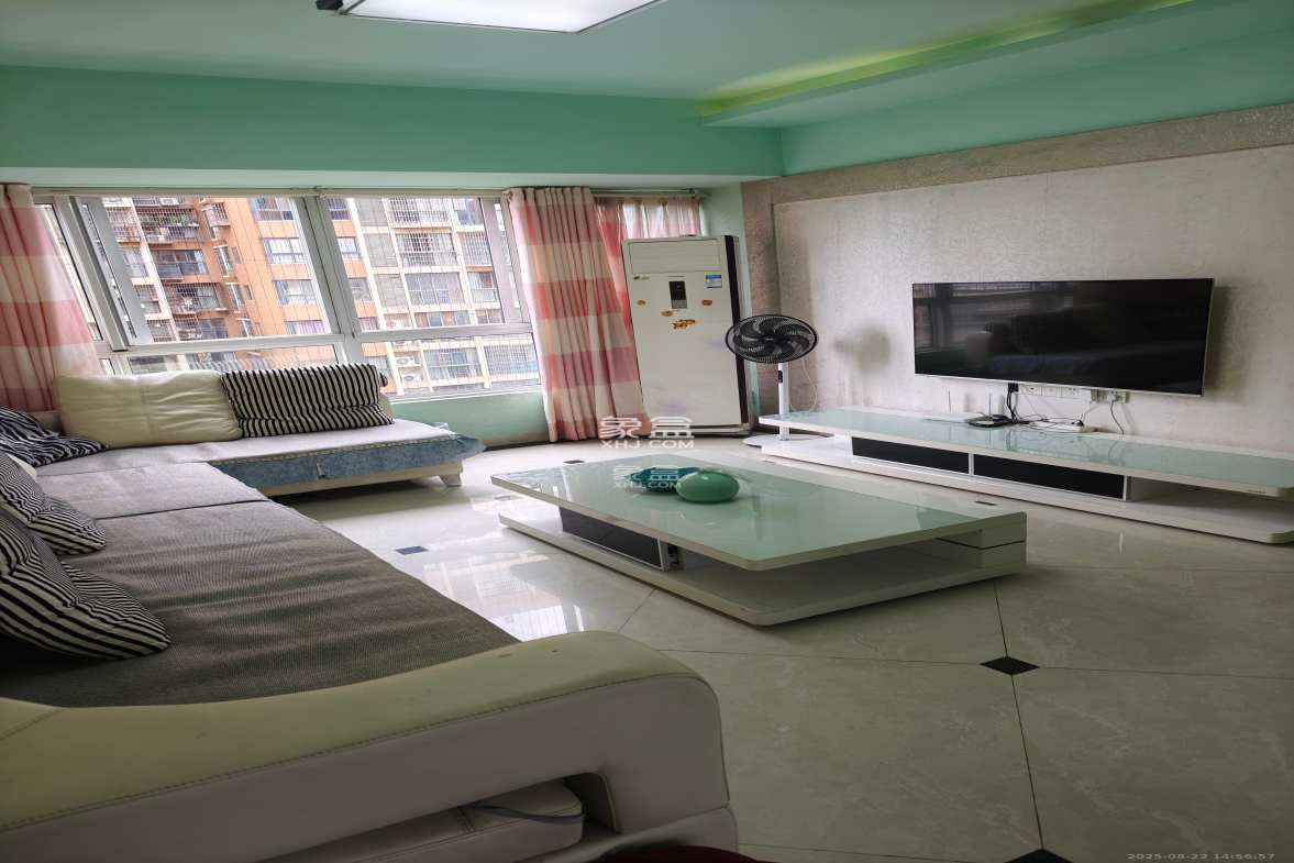 湘府十城(汇财御景湾新寓,汇财国际)  3室2厅2卫    2800.0元/月 湘府十城(汇财御景湾新寓,汇财国际)  3室2厅2卫    2800.0元/月室内图1