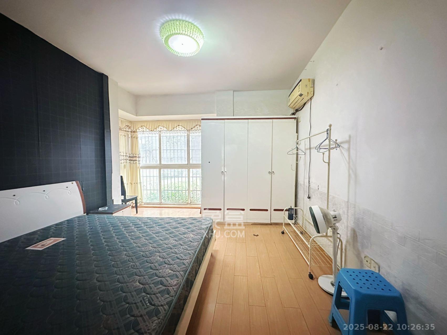 幸福洋房  4室2厅2卫    2200.0元/月 幸福洋房  4室2厅2卫    2200.0元/月室内图