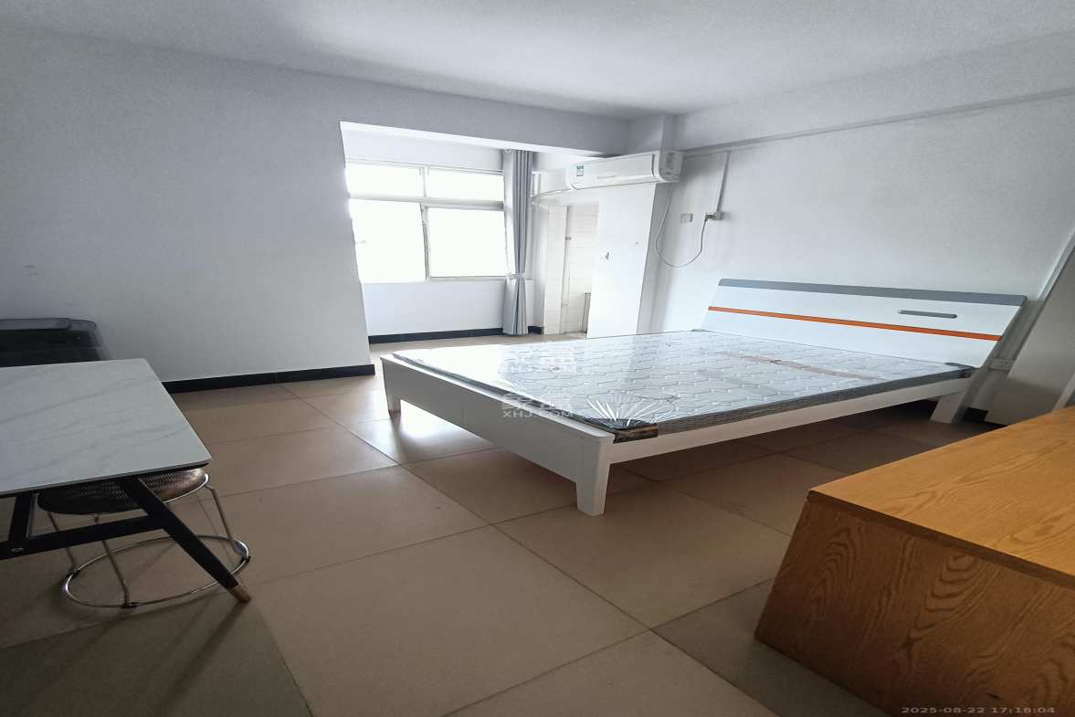 泉塘小区 1室0厅1卫 650.0元/月 泉塘小区 1室0厅1卫 650.0元/月室内图