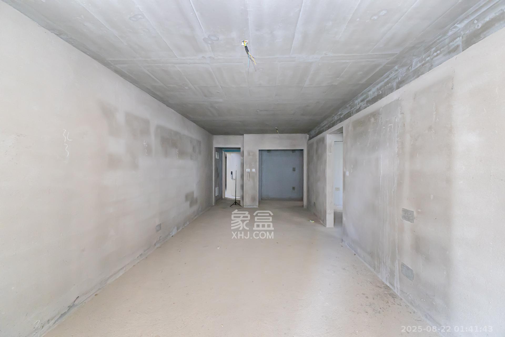 时代倾城三期  2室2厅1卫    65.0万客厅