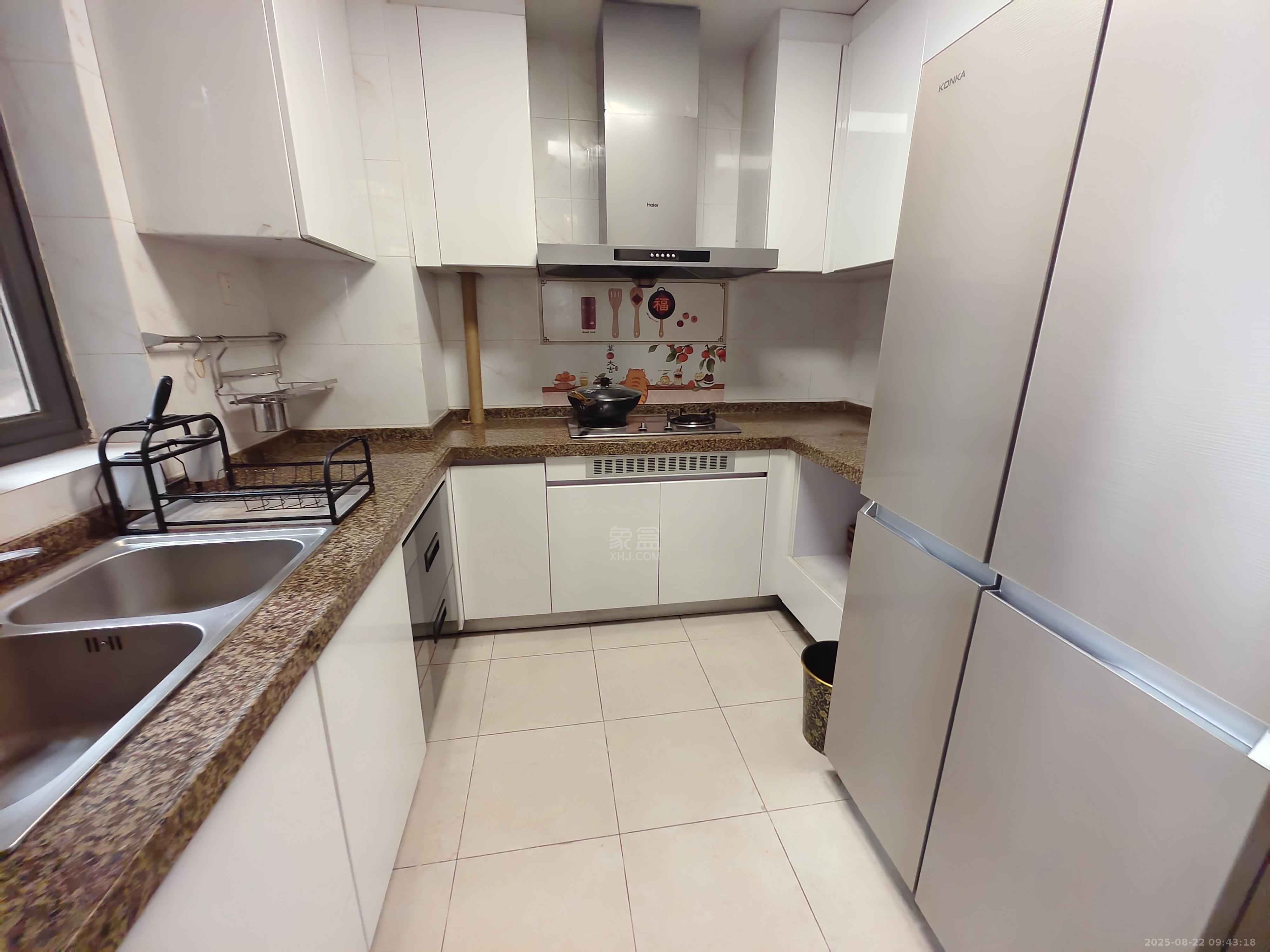 恒大华府 3室2厅2卫 2500.0元/月 恒大华府 3室2厅2卫 2500.0元/月室内图