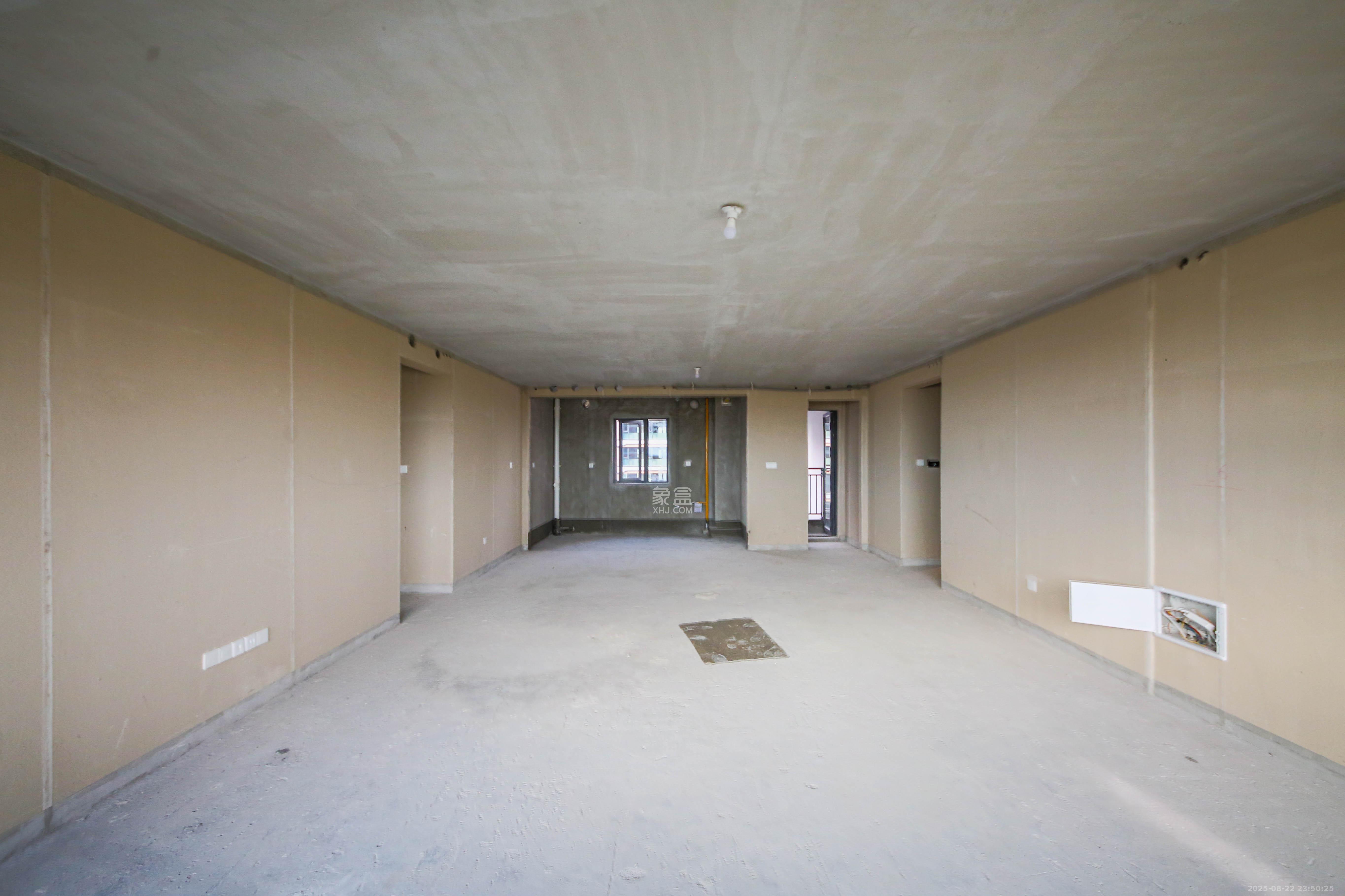 龙湖云河颂  4室2厅3卫    300.0万 龙湖云河颂  4室2厅3卫    300.0万