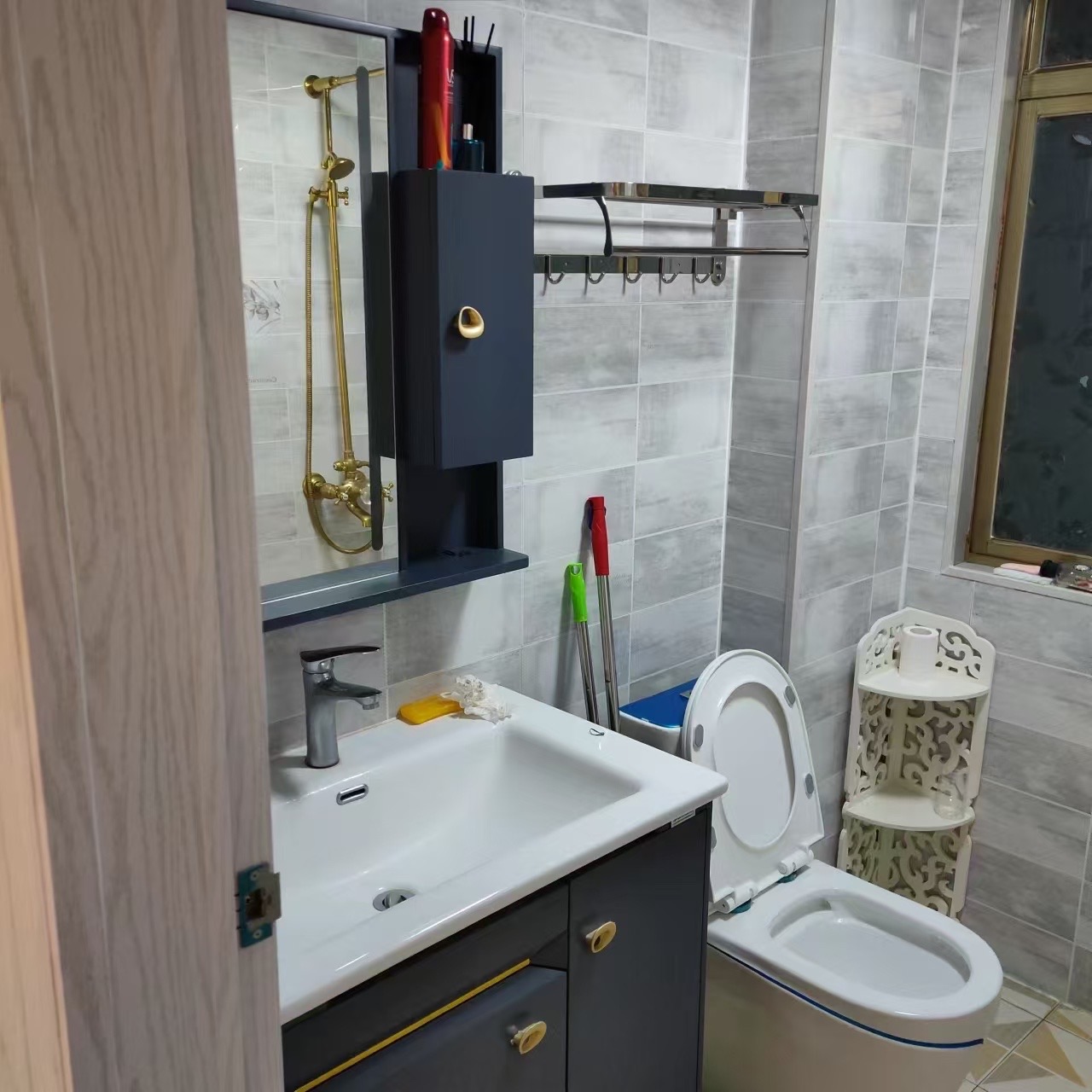 拓兴阳光新城 2室2厅1卫 2000.0元/月 拓兴阳光新城 2室2厅1卫 2000.0元/月室内图