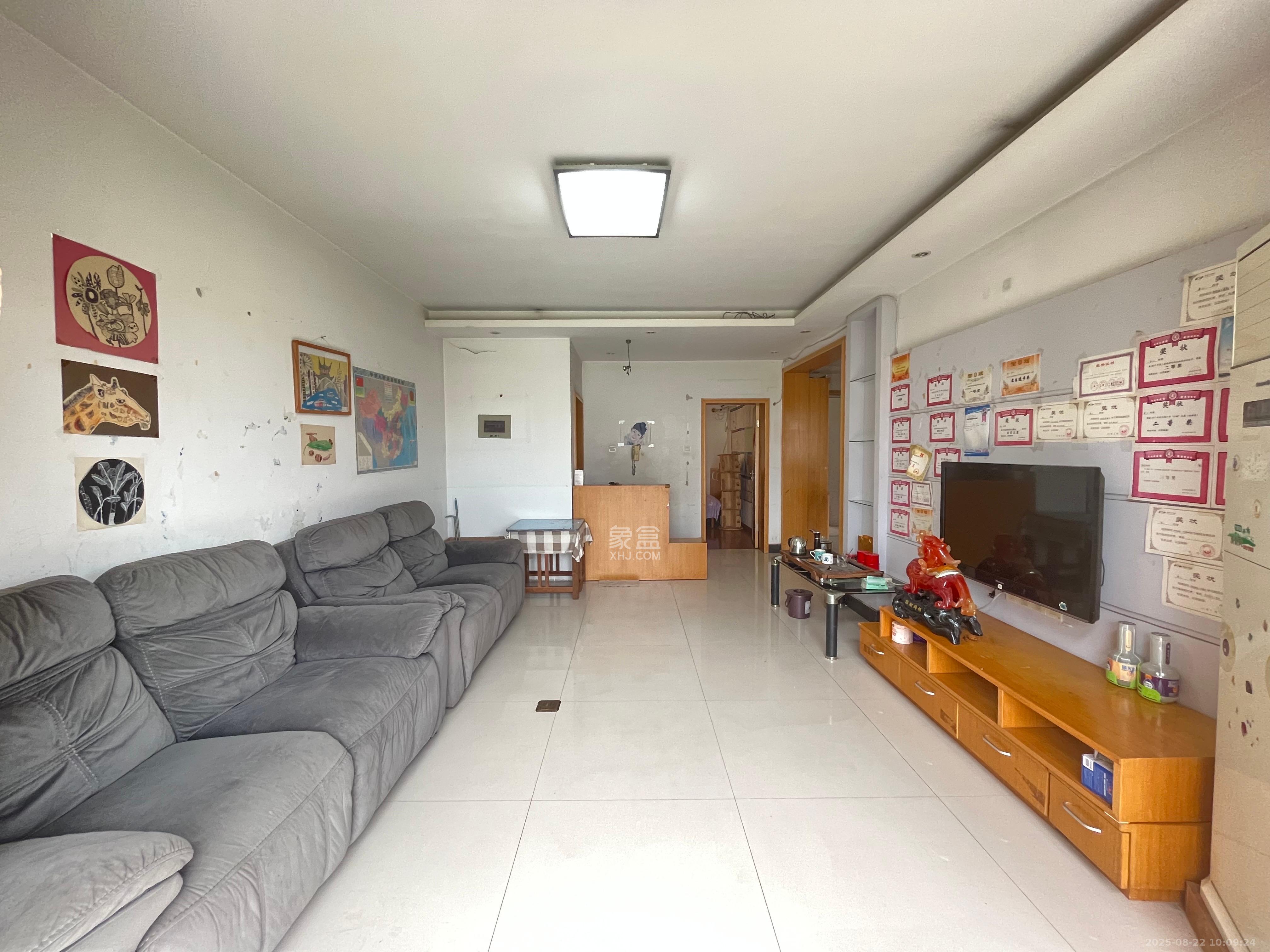 华银南苑 2室2厅1卫 1800.0元/月 华银南苑 2室2厅1卫 1800.0元/月室内图