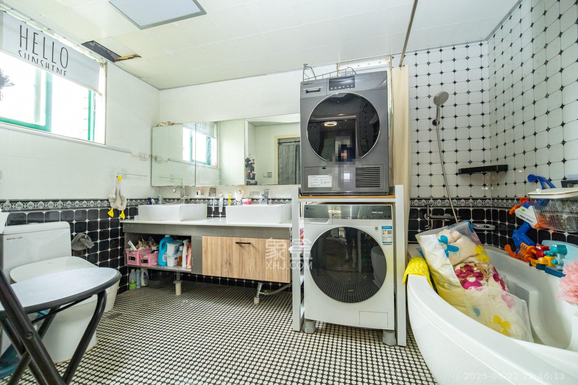 明城公寓 4室2厅2卫 89.8万 明城公寓 4室2厅2卫 89.8万卫生间