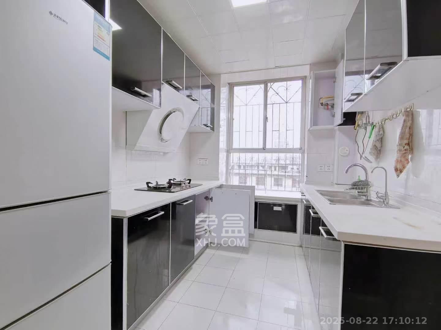 聚福园 2室2厅1卫 2400.0元/月 聚福园 2室2厅1卫 2400.0元/月室内图