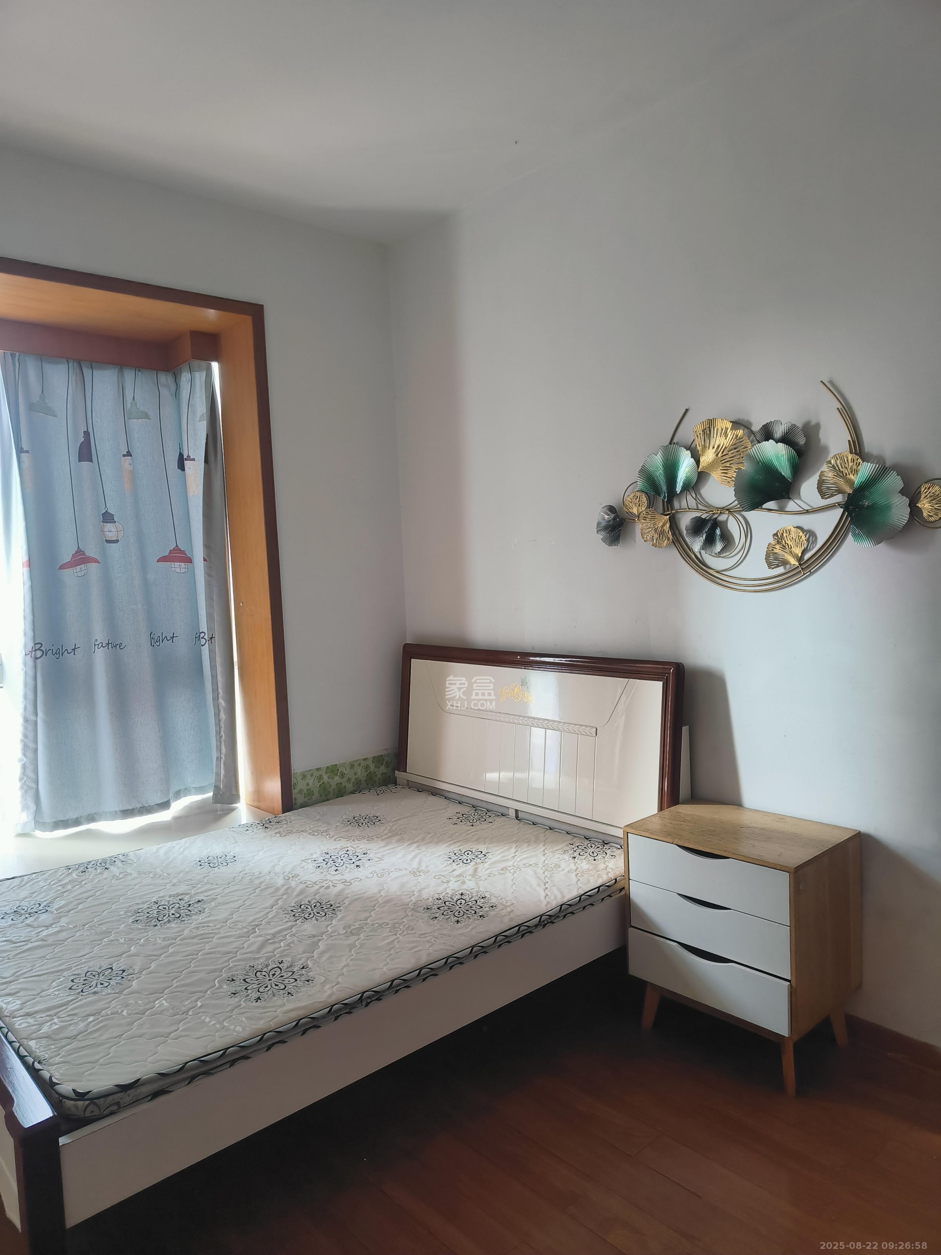 向阳湖安置小区 2室1厅1卫 2900.0元/月 向阳湖安置小区 2室1厅1卫 2900.0元/月室内图