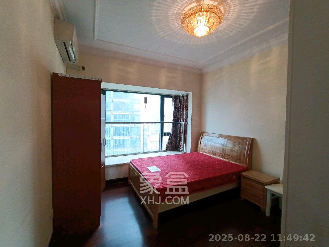 恒大华府  2室2厅1卫   1800.00元/月室内图