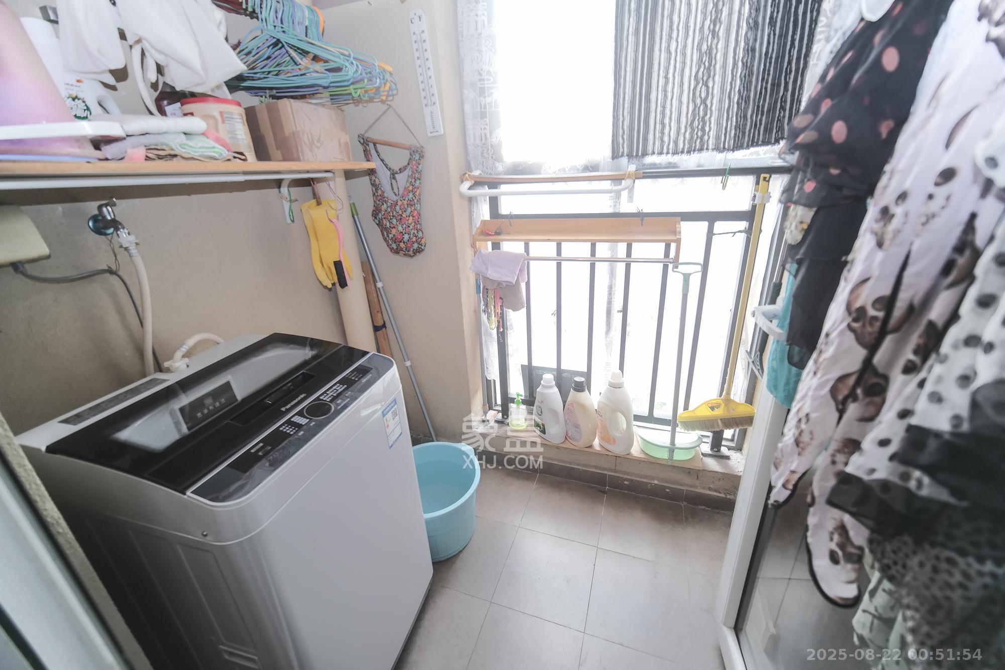 郡原居里  2室2厅1卫   55.00万阳台