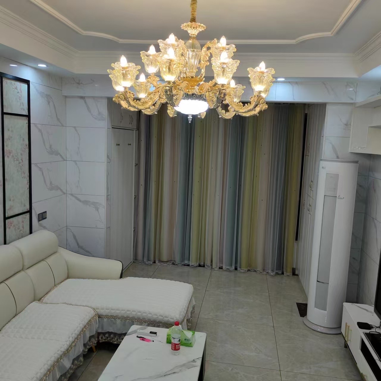 拓兴阳光新城 2室2厅1卫 2000.0元/月 拓兴阳光新城 2室2厅1卫 2000.0元/月室内图