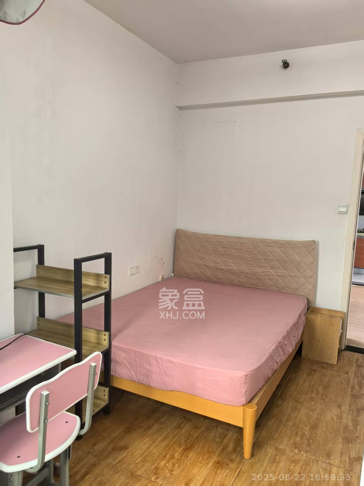 万博汇  2室2厅1卫   2000.00元/月室内图