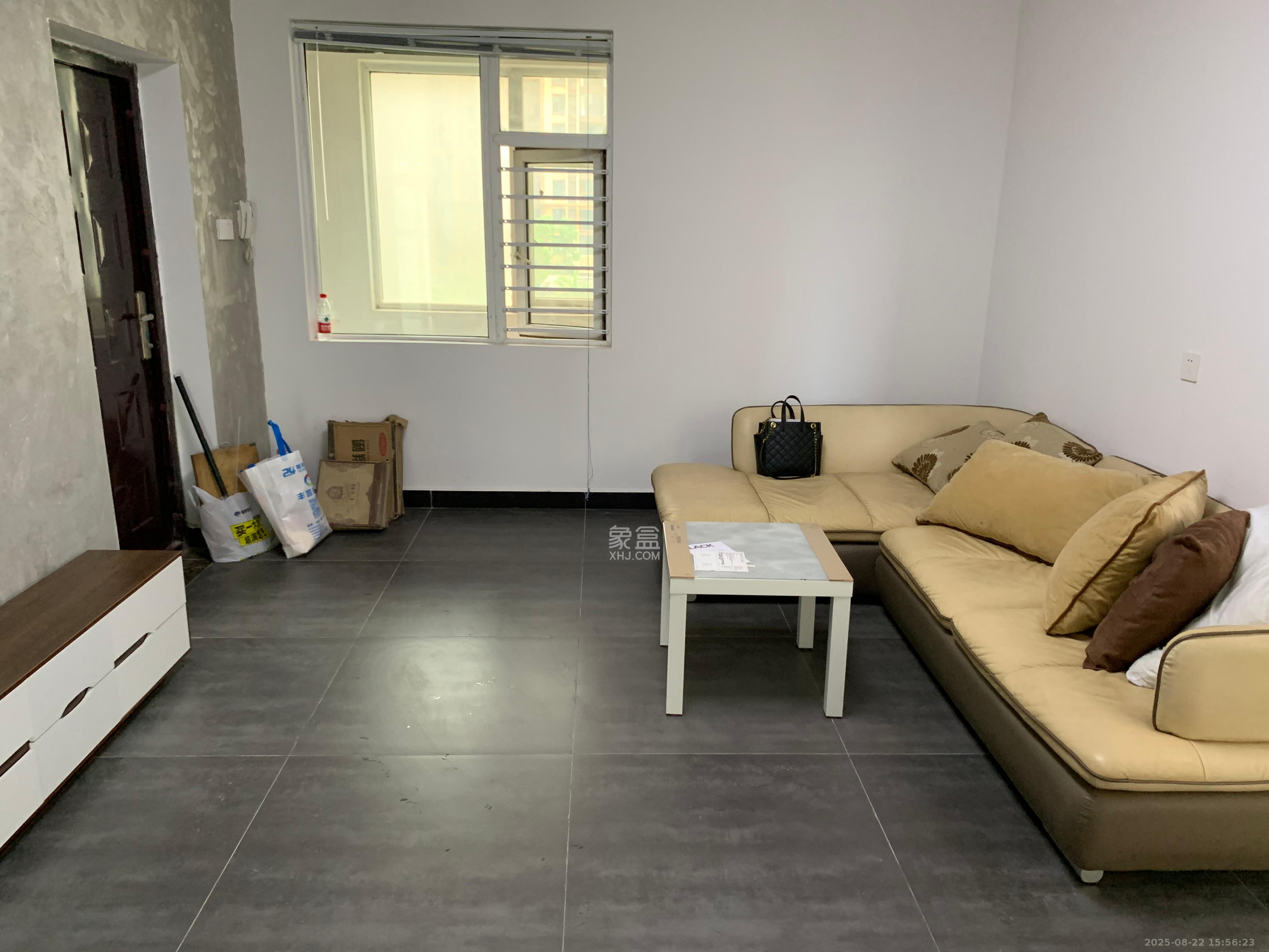 湘瑞嘉园  2室1厅1卫    1700.0元/月 湘瑞嘉园  2室1厅1卫    1700.0元/月室内图