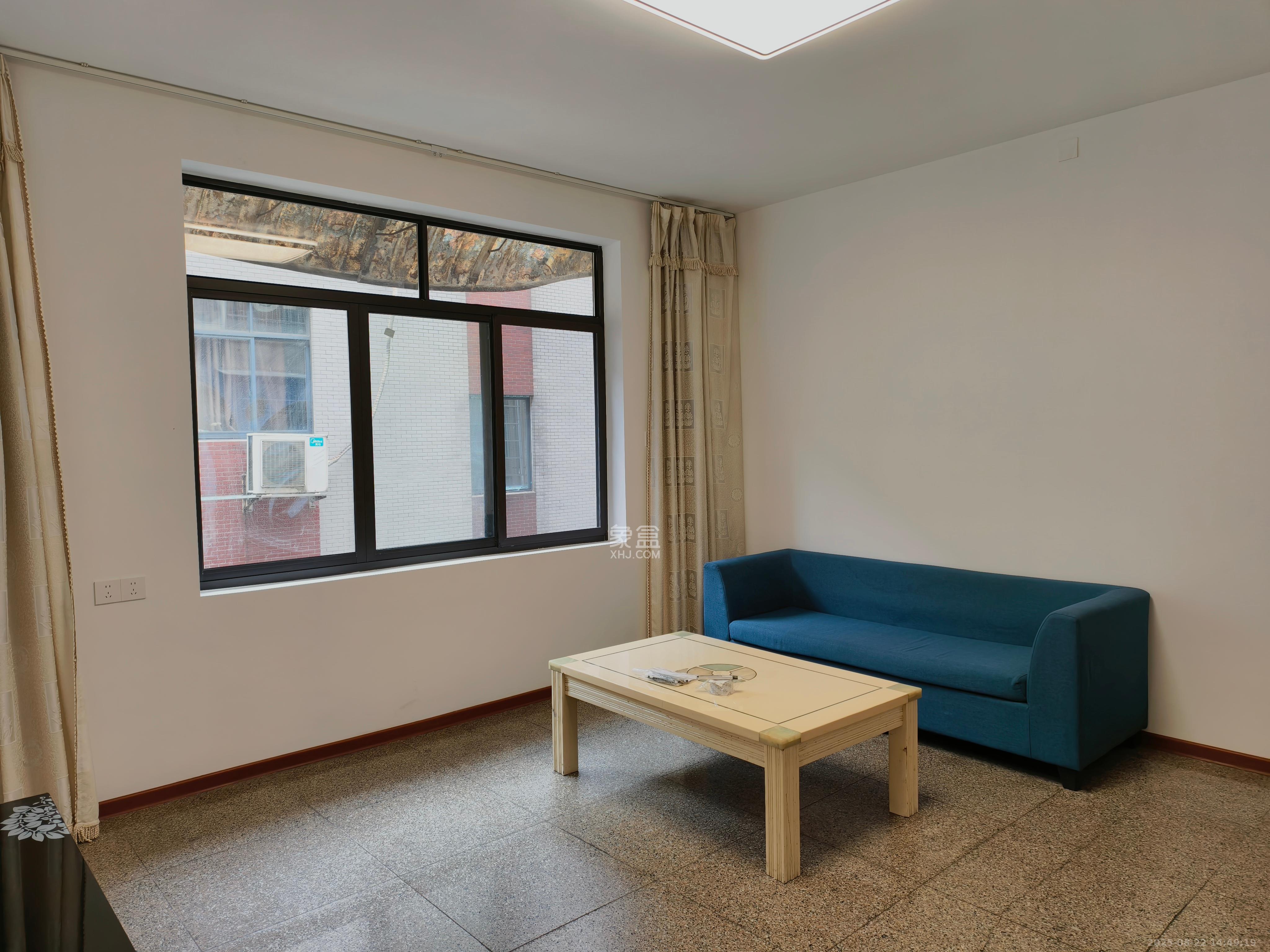 井湾子工商所宿舍 2室2厅1卫 1800.0元/月 井湾子工商所宿舍 2室2厅1卫 1800.0元/月室内图