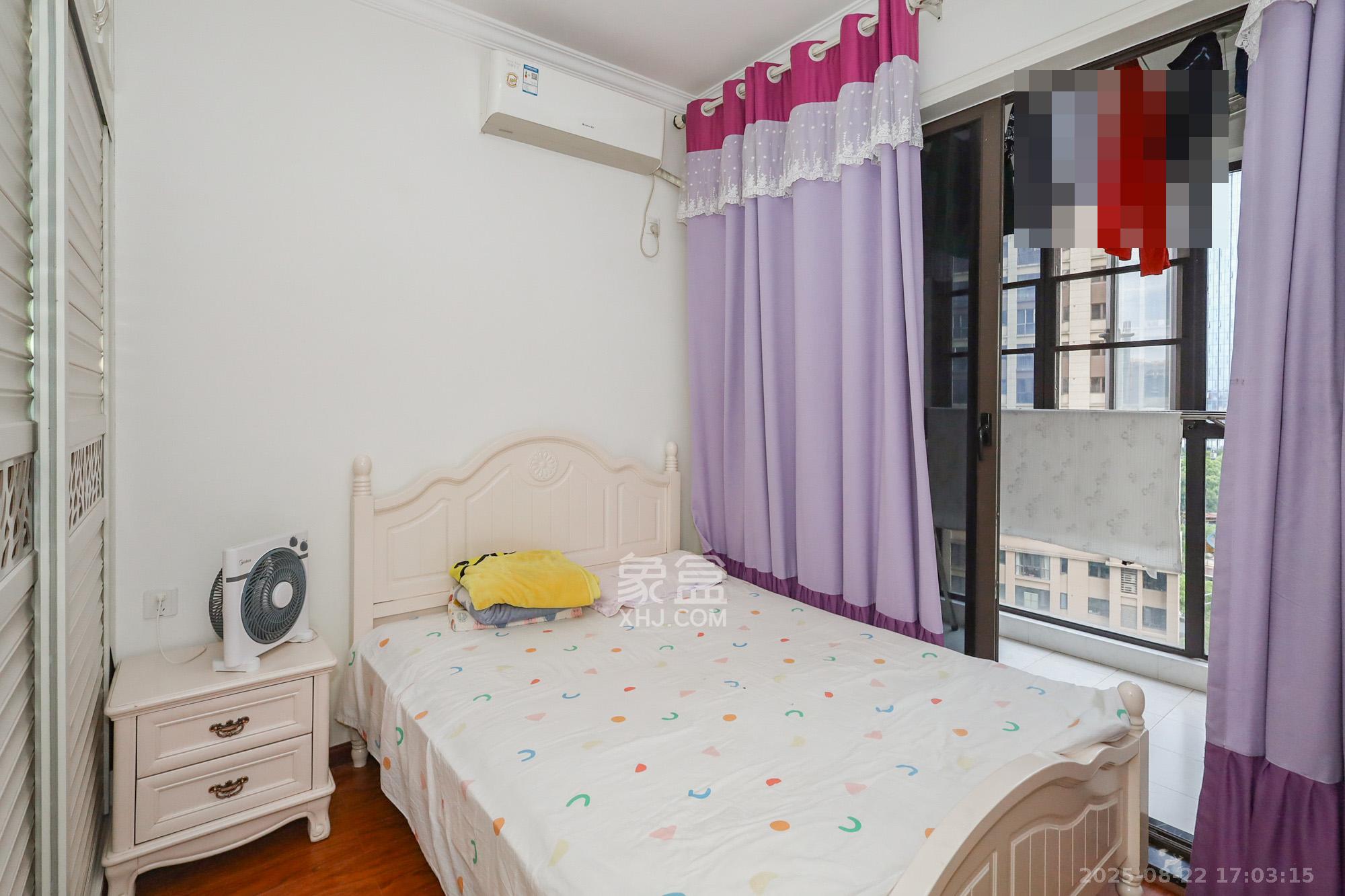 南山雍江汇(滨江国际新城)  3室2厅1卫    110.0万 南山雍江汇(滨江国际新城)  3室2厅1卫    110.0万卧室