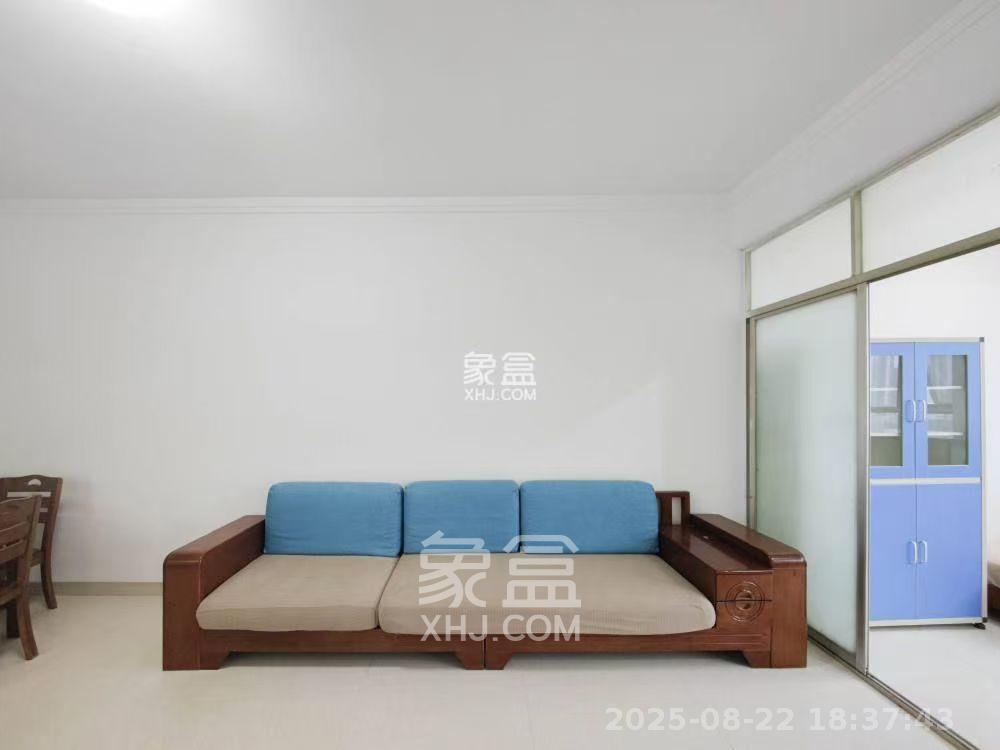 红星国际星城 2室1厅1卫 1700.0元/月 红星国际星城 2室1厅1卫 1700.0元/月室内图