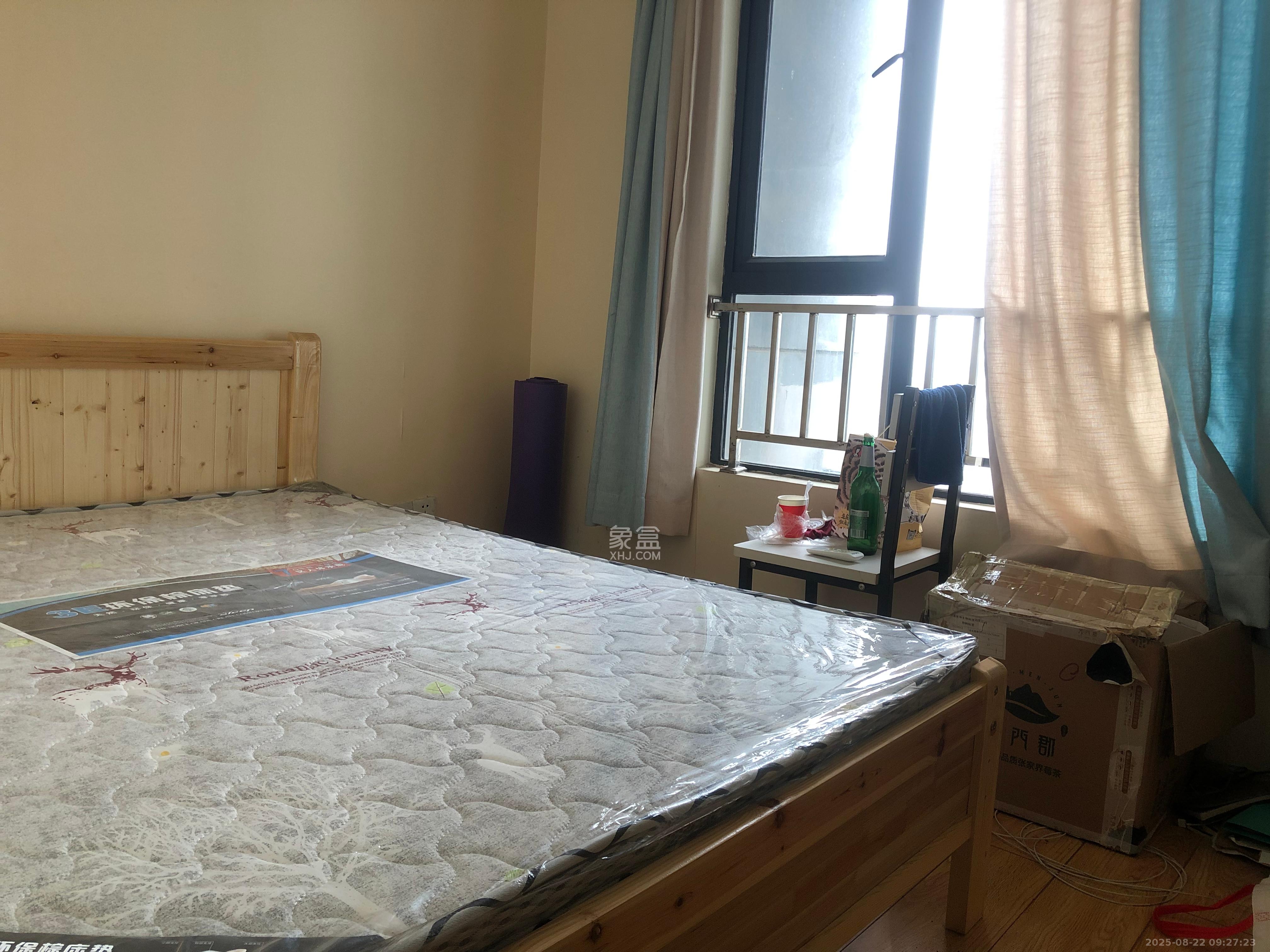 万象新天  2室2厅1卫    2500.0元/月 万象新天  2室2厅1卫    2500.0元/月室内图