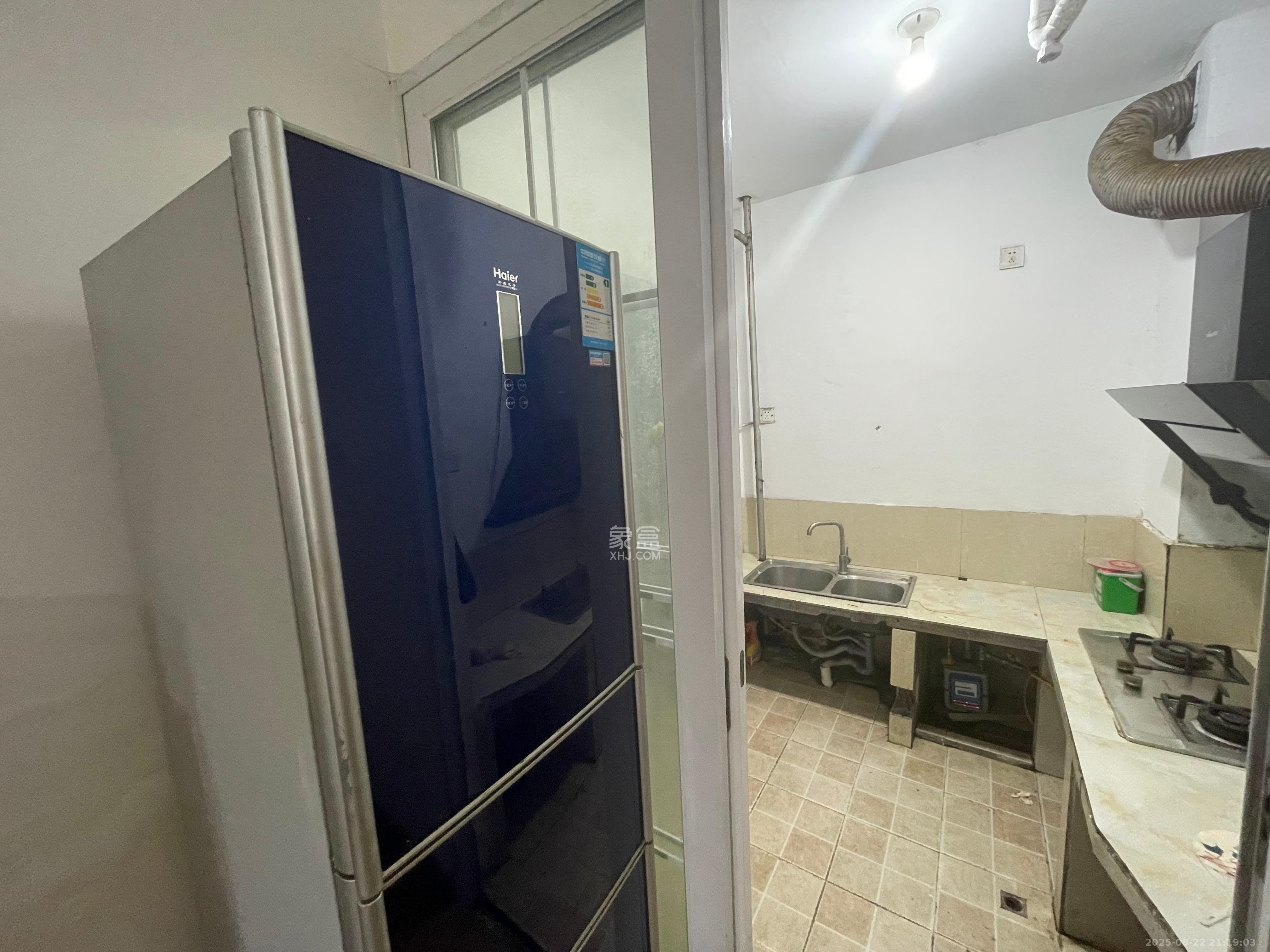 塞纳公馆  3室1厅1卫    2000.0元/月 塞纳公馆  3室1厅1卫    2000.0元/月室内图