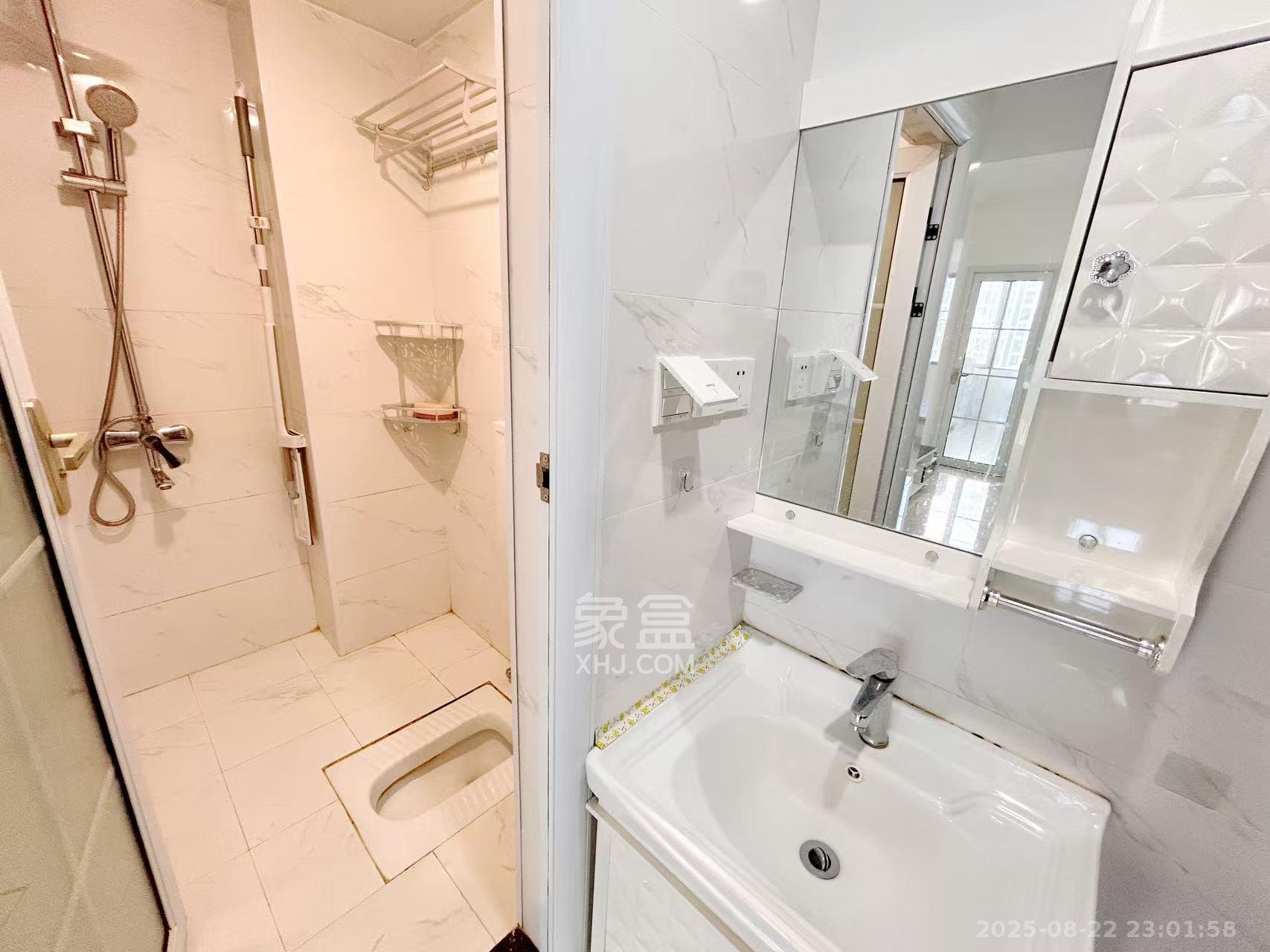 乐尚城 1室1厅1卫 1600.0元/月 乐尚城 1室1厅1卫 1600.0元/月室内图