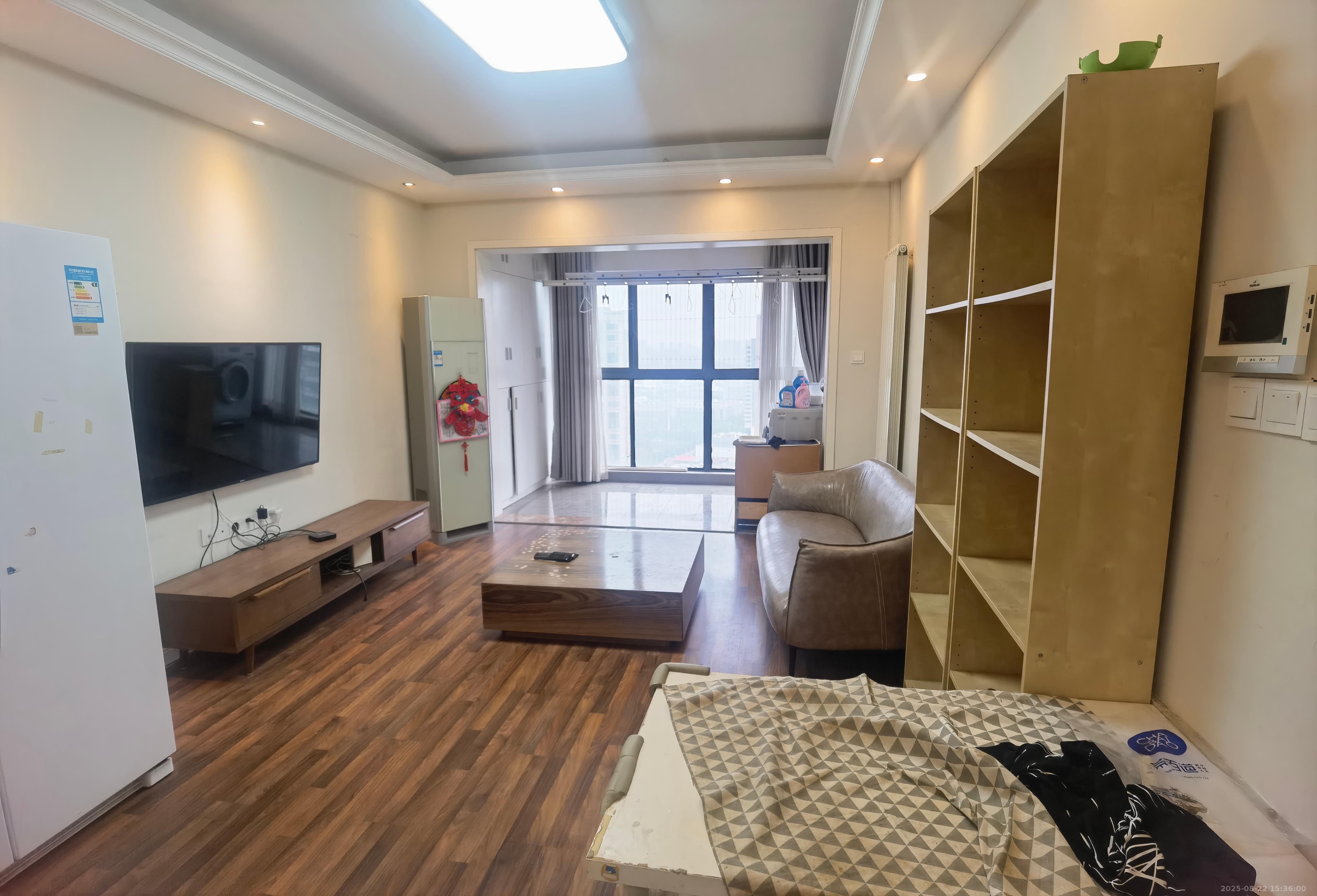 美的城三期 3室2厅1卫 2300.0元/月 美的城三期 3室2厅1卫 2300.0元/月室内图