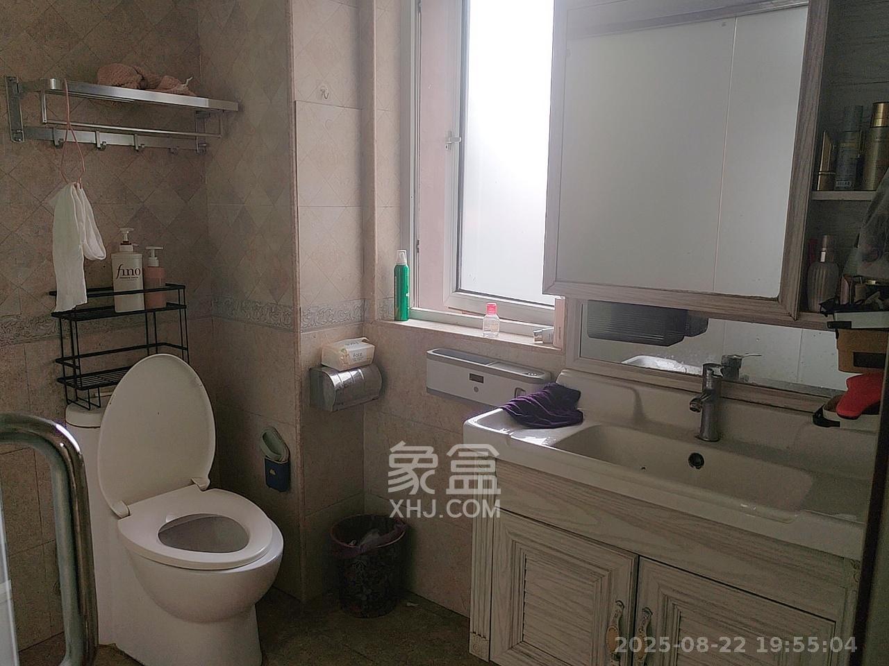 哈佛小镇(五矿哈佛小镇) 3室2厅2卫 2000.0元/月 哈佛小镇(五矿哈佛小镇) 3室2厅2卫 2000.0元/月室内图