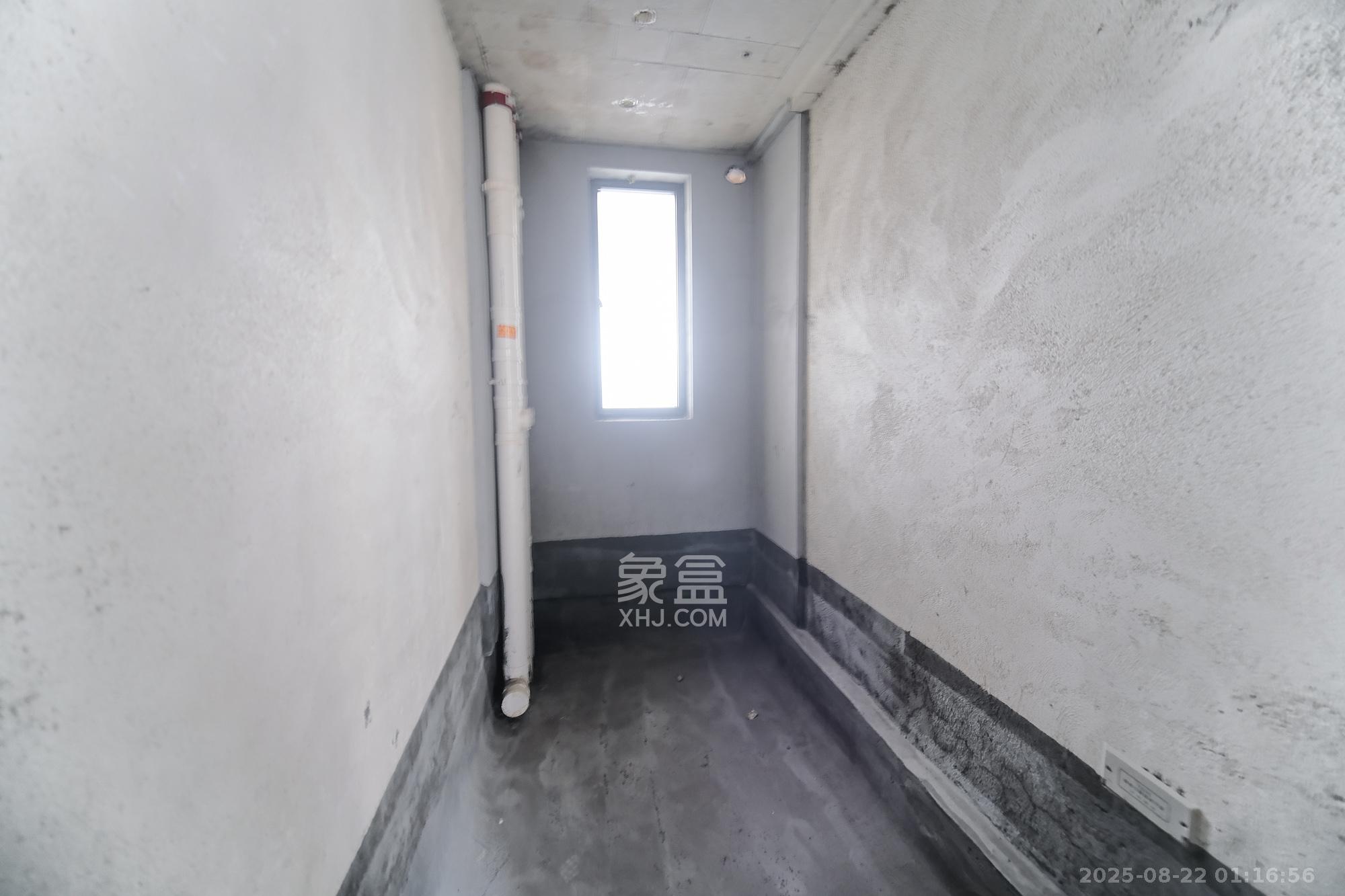 星城春晓 3室2厅1卫 68.0万 星城春晓 3室2厅1卫 68.0万卫生间