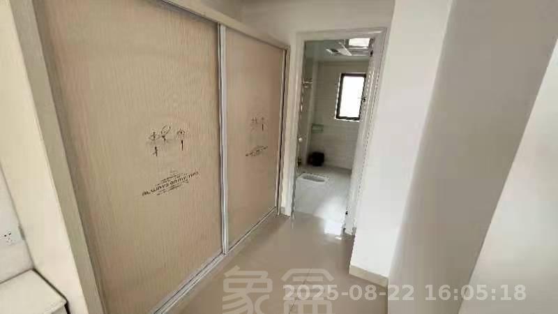 东部美的城 3室2厅2卫 1900.0元/月 东部美的城 3室2厅2卫 1900.0元/月室内图