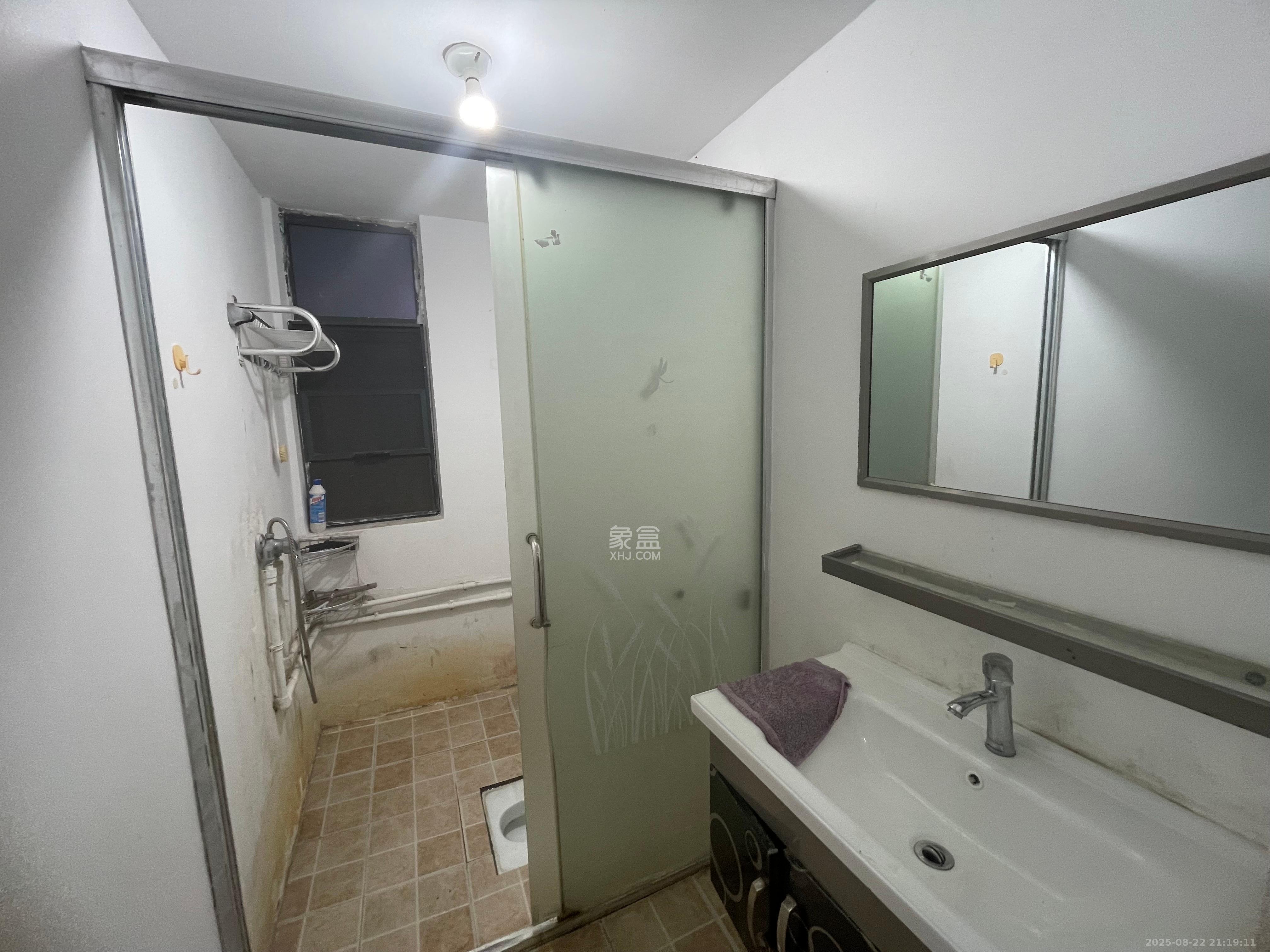 塞纳公馆  3室1厅1卫    2000.0元/月 塞纳公馆  3室1厅1卫    2000.0元/月室内图