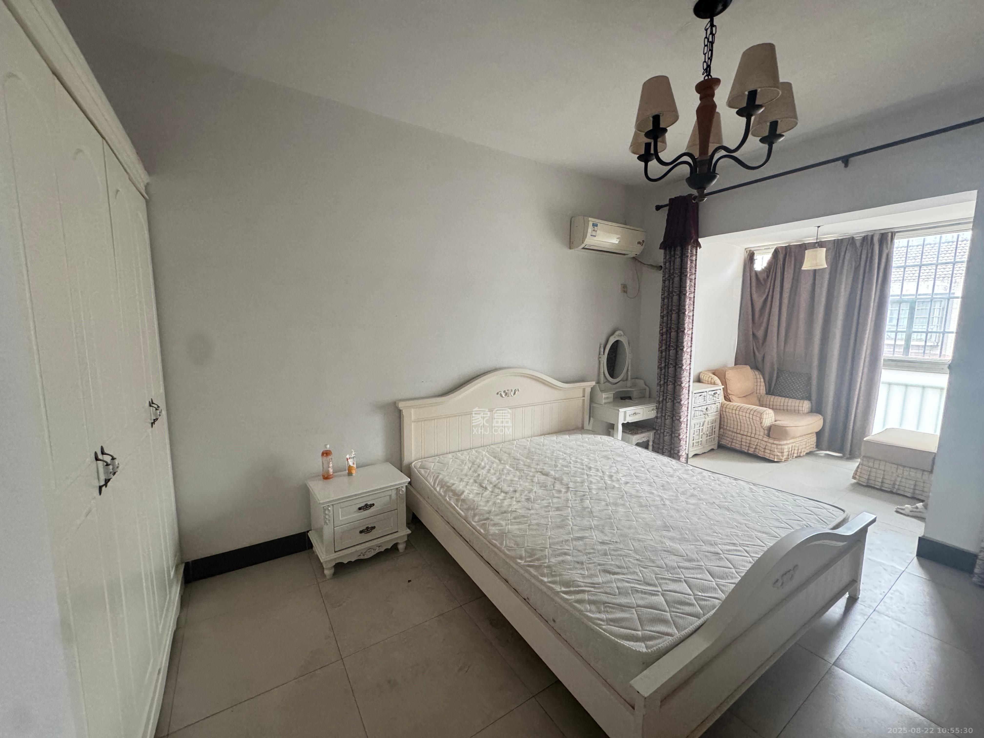 四季星城  3室2厅1卫    1800.0元/月 四季星城  3室2厅1卫    1800.0元/月室内图