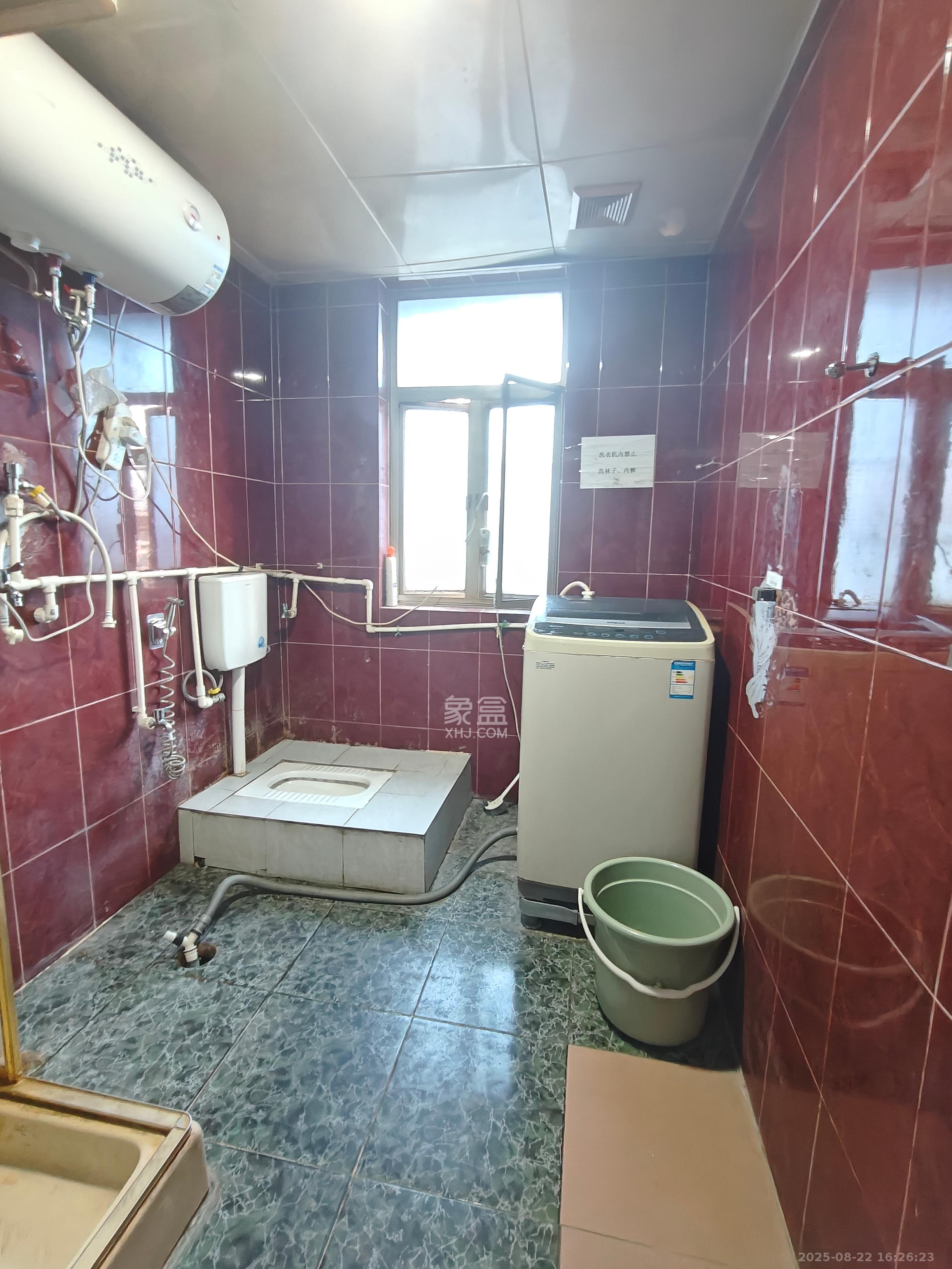 铭园小区  4室1厅1卫   3200.00元/月室内图