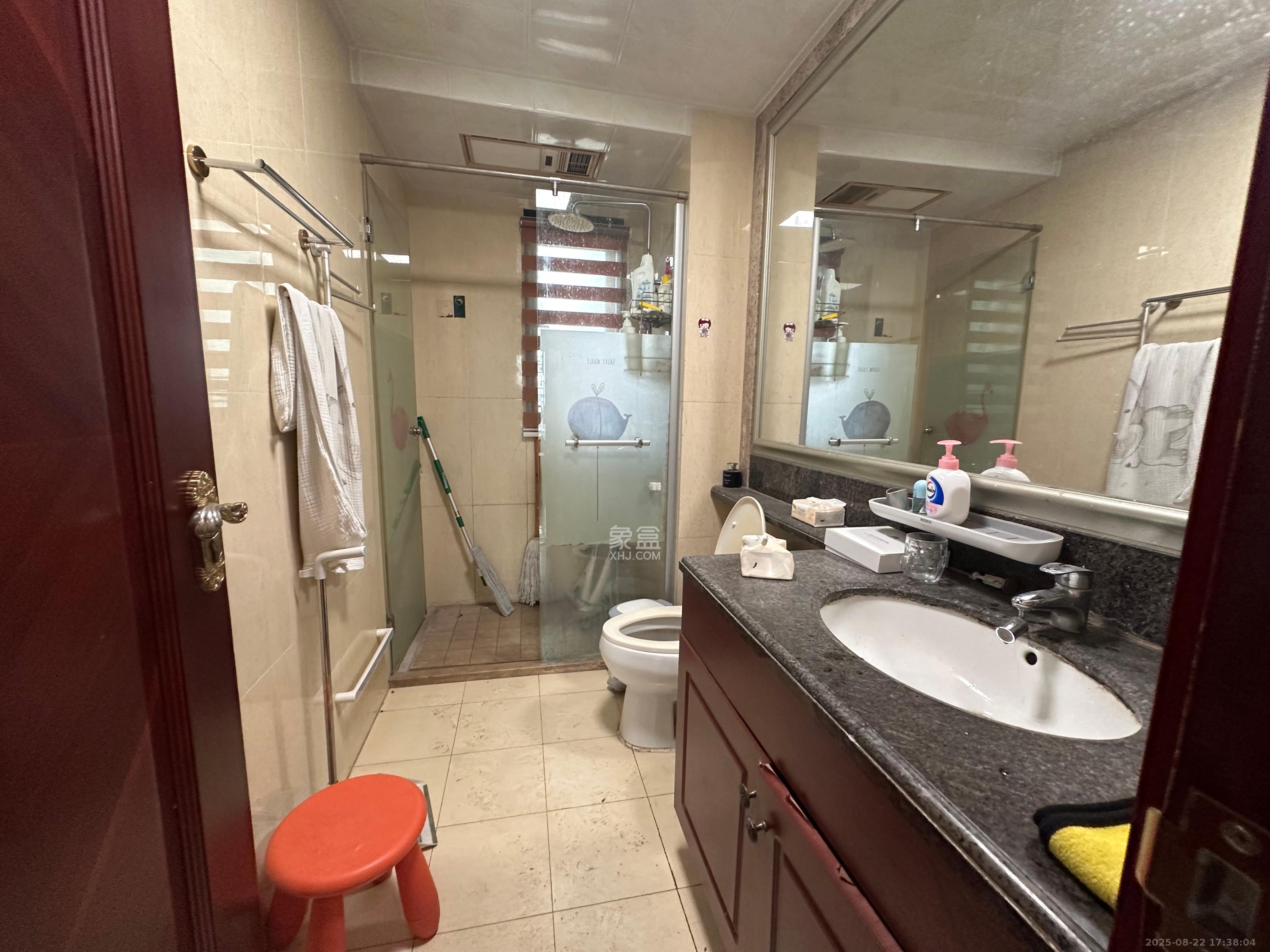 恒大雅苑 3室2厅1卫 3000.0元/月 恒大雅苑 3室2厅1卫 3000.0元/月室内图