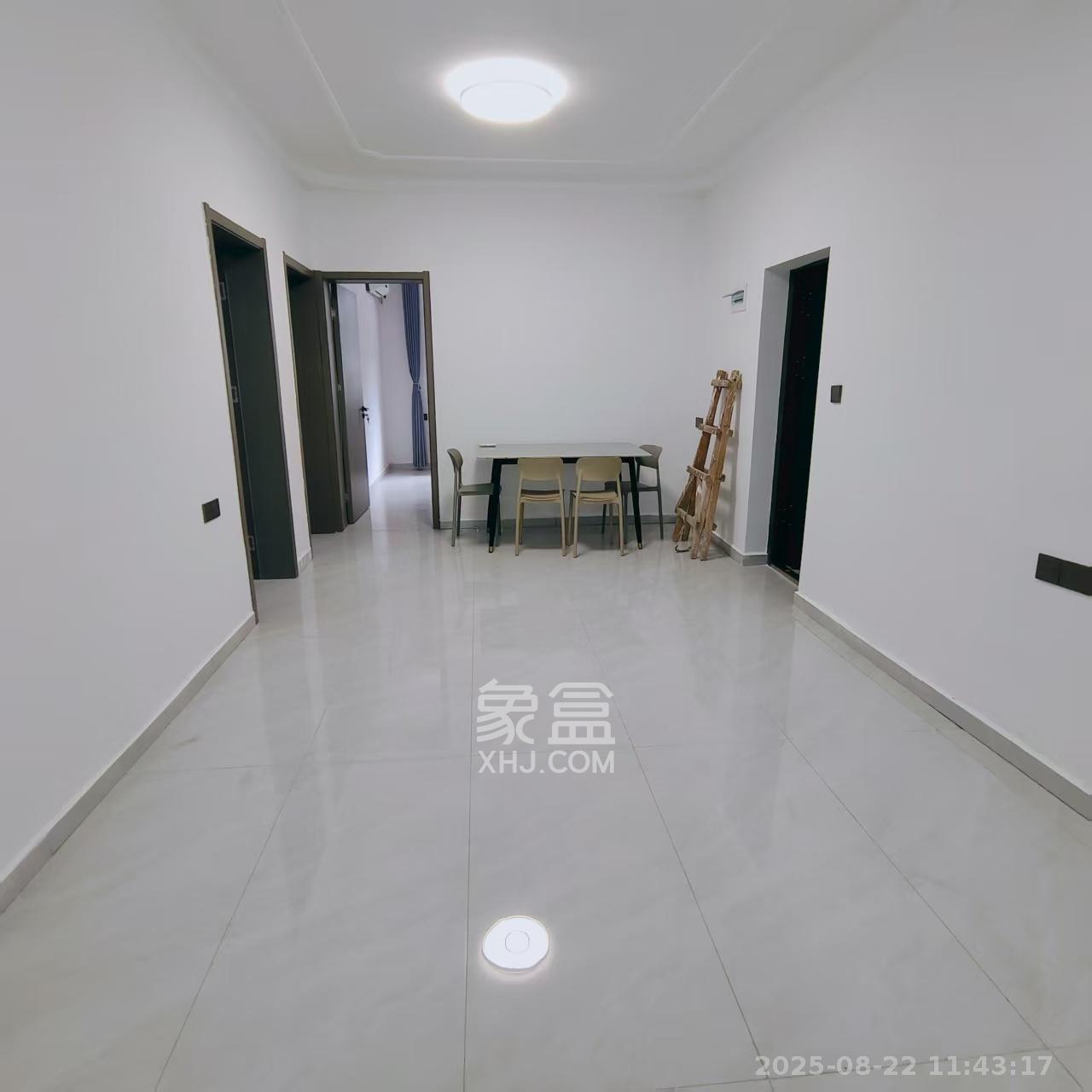 湖南省群众艺术馆宿舍（浏正街55号）  3室2厅2卫   3500.00元/月