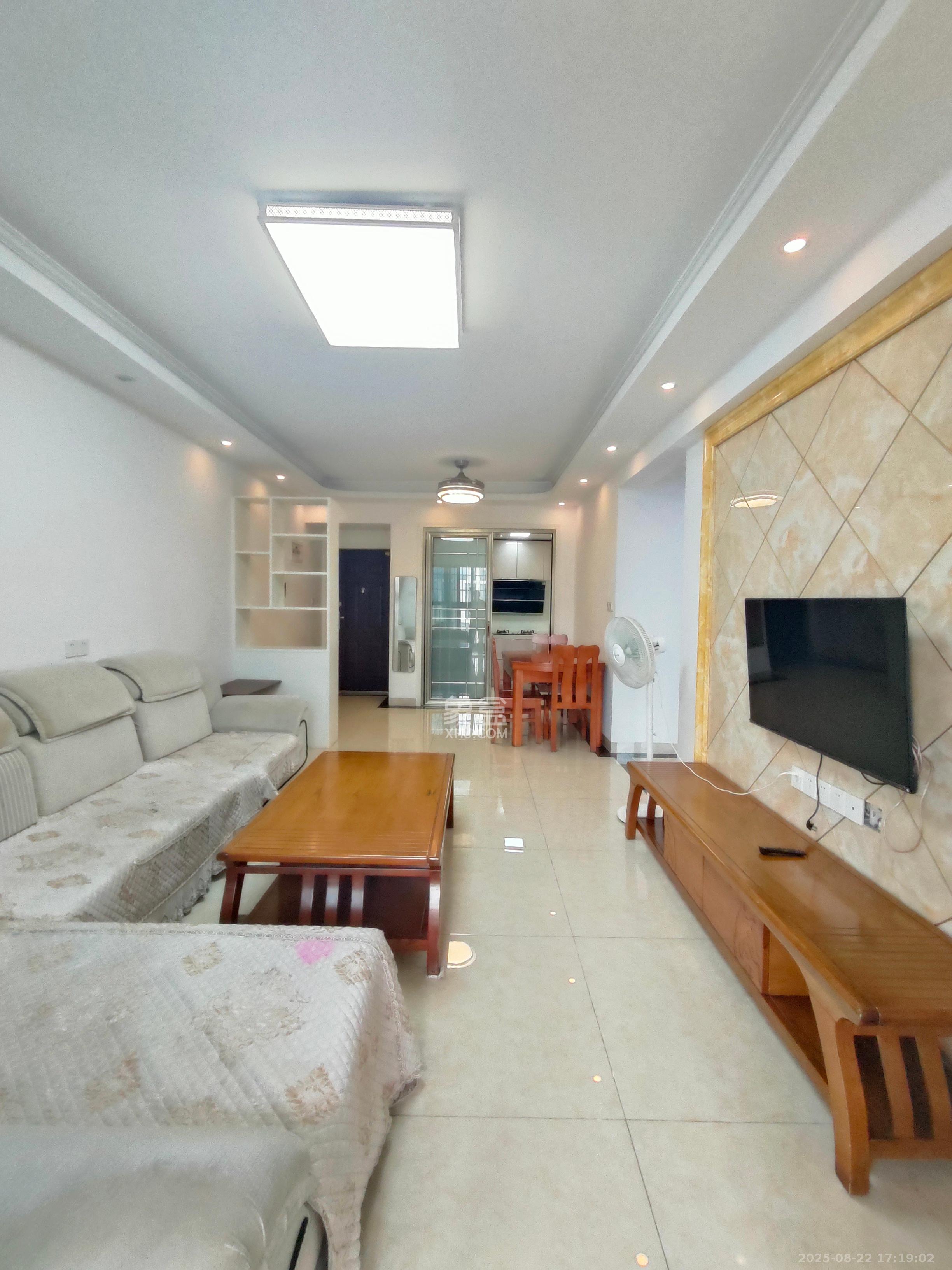 华润置地广场一期 3室1厅1卫 2200.0元/月 华润置地广场一期 3室1厅1卫 2200.0元/月室内图