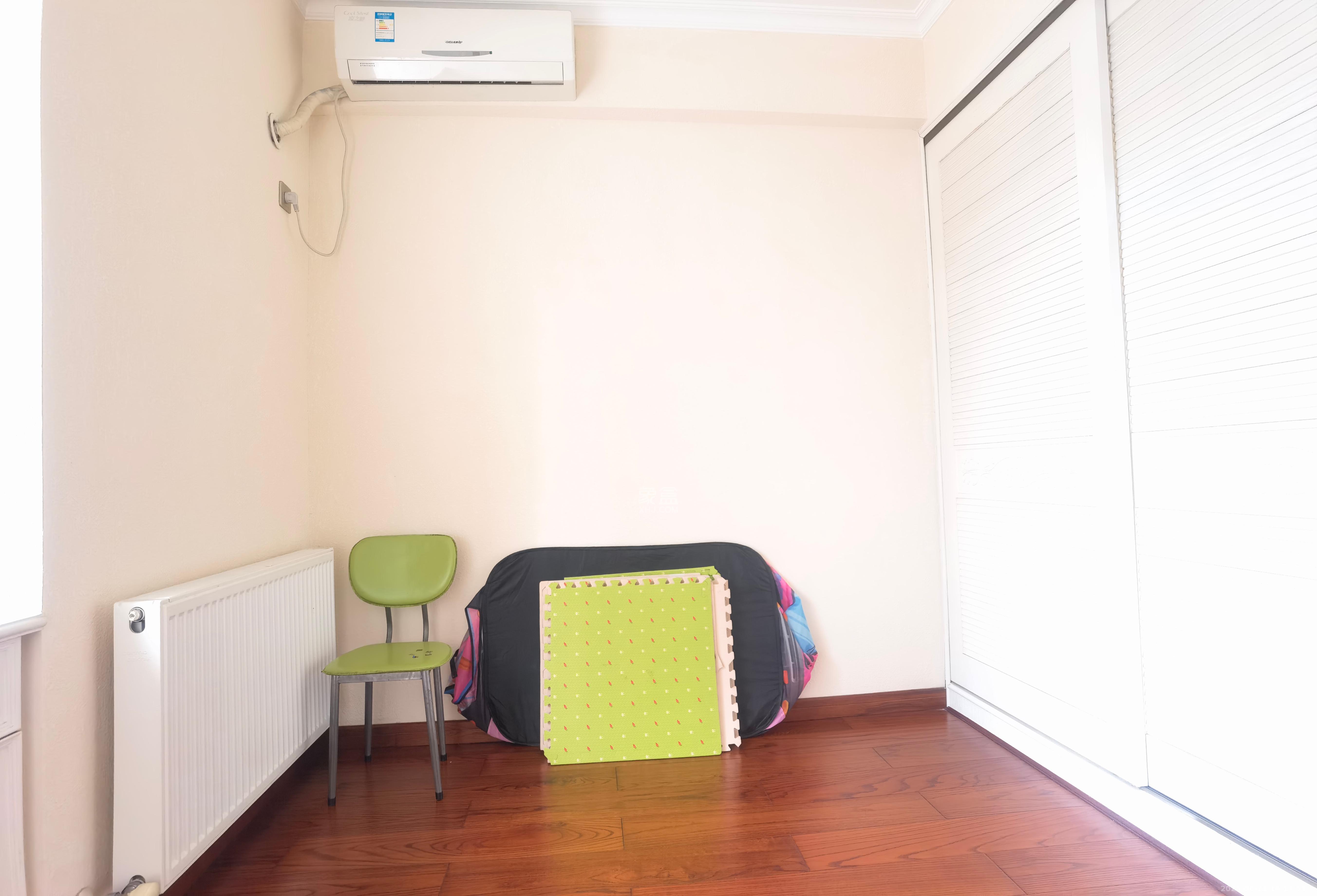 融科檀香山(融科紫檀、香山国际) 3室2厅1卫 3800.0元/月 融科檀香山(融科紫檀、香山国际) 3室2厅1卫 3800.0元/月室内图