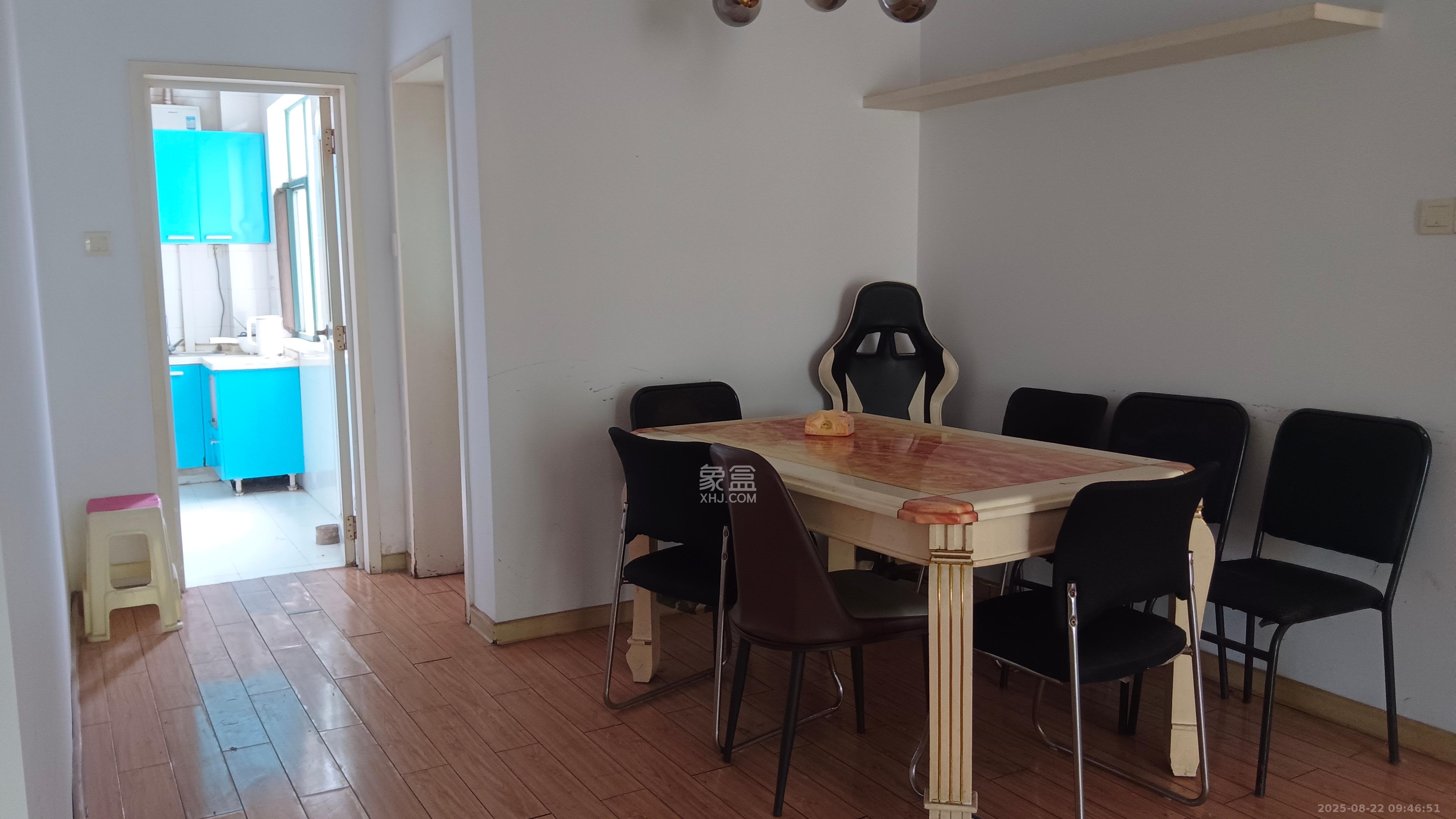 锦绣华天  3室1厅1卫    3000.0元/月 锦绣华天  3室1厅1卫    3000.0元/月室内图