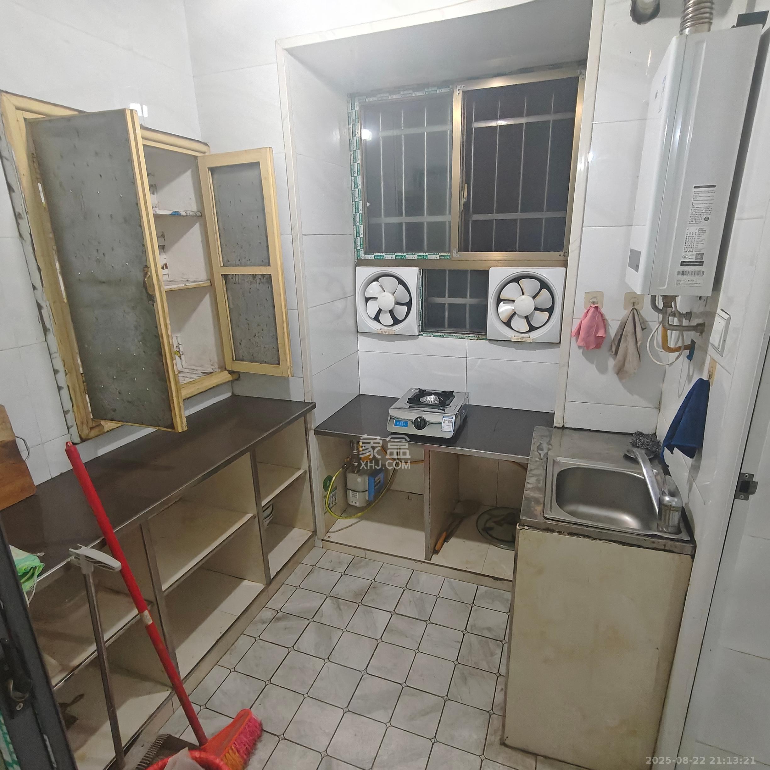 荷花园小区（安置房小区）  2室1厅1卫   1400.00元/月室内图