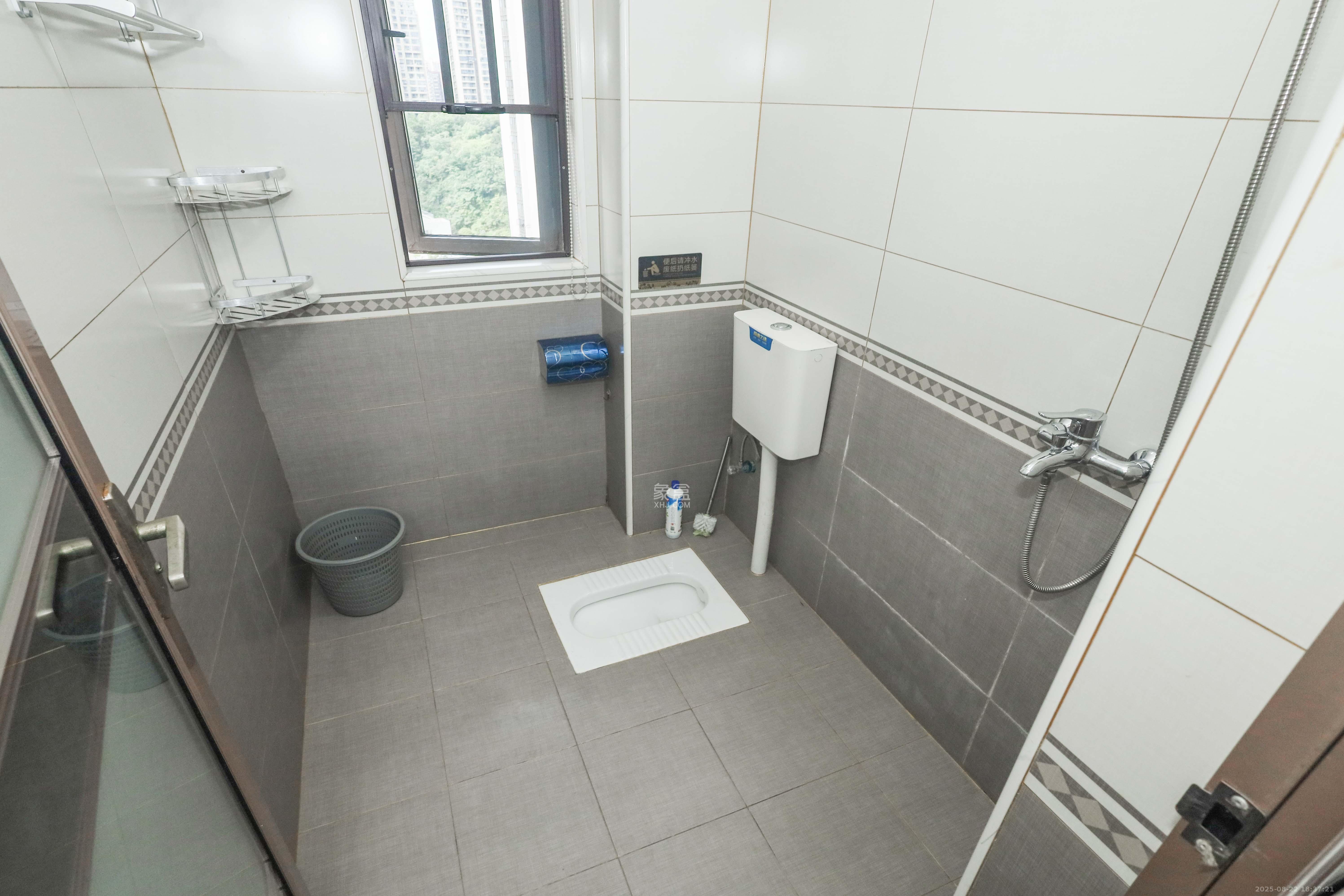 梅溪湖合能璞丽  4室2厅1卫    151.0万卫生间