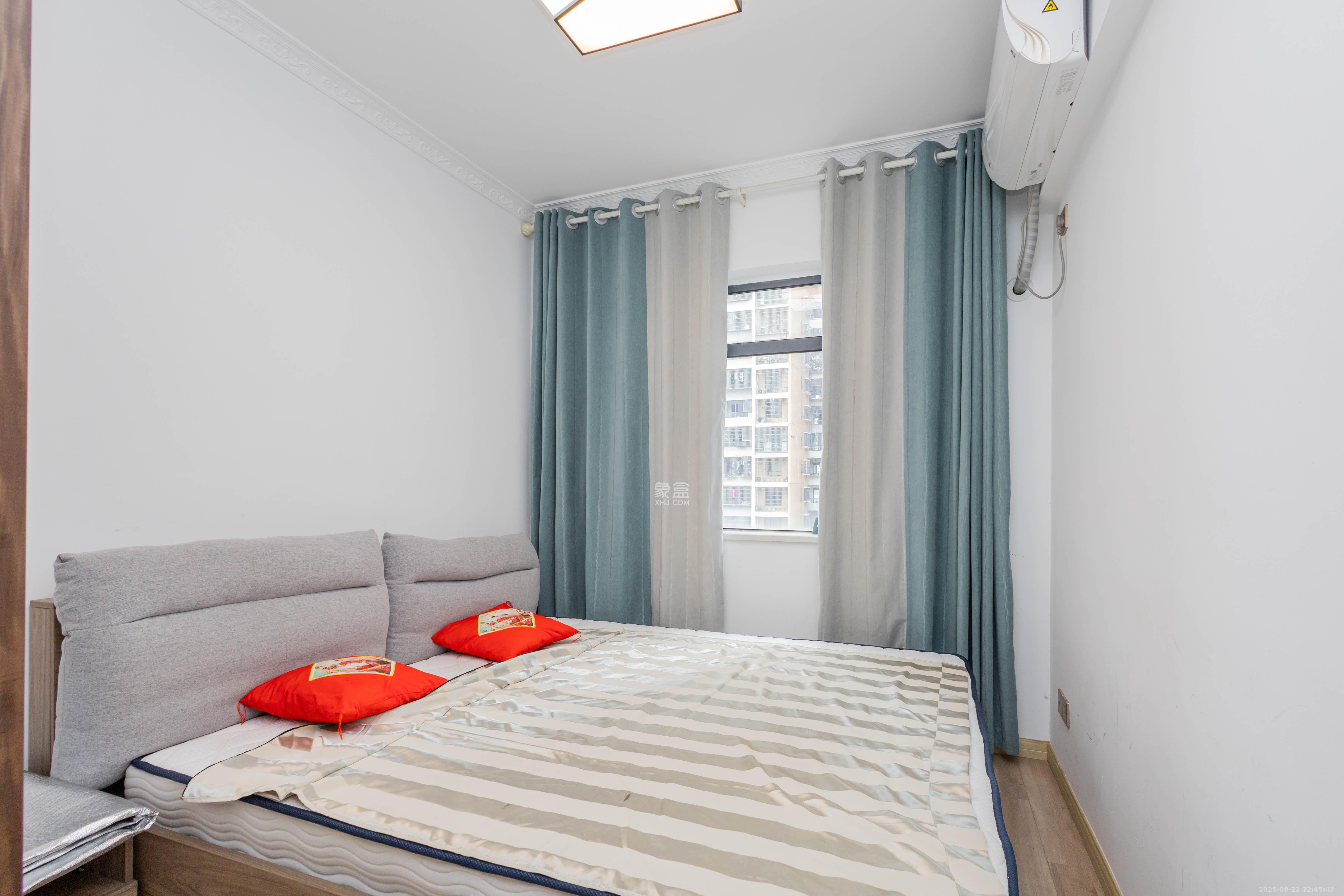 中国铁建国际城二期 4室2厅2卫 86.8万 中国铁建国际城二期 4室2厅2卫 86.8万卧室