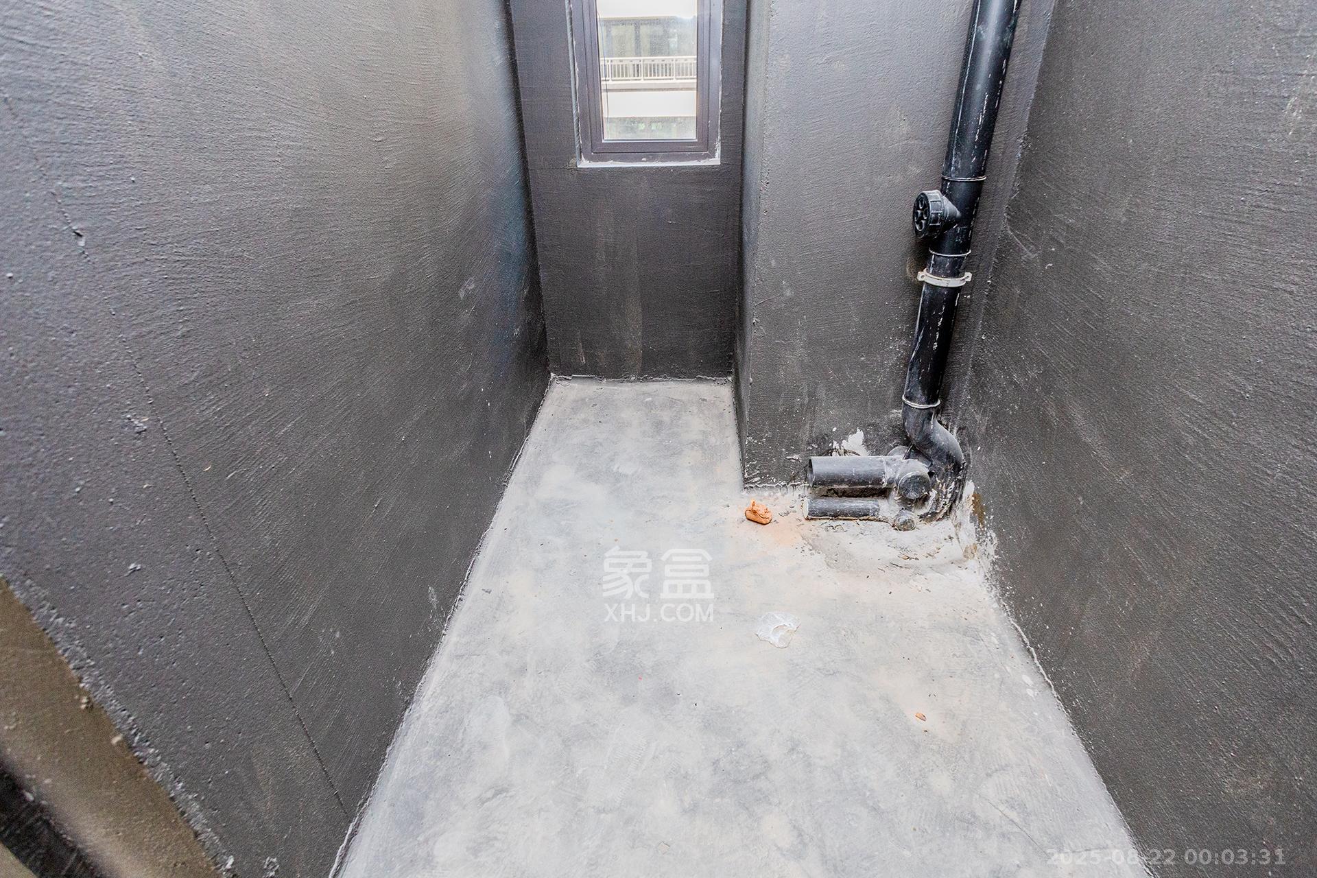 时代建发和著  6室2厅4卫    488.0万 时代建发和著  6室2厅4卫    488.0万卫生间