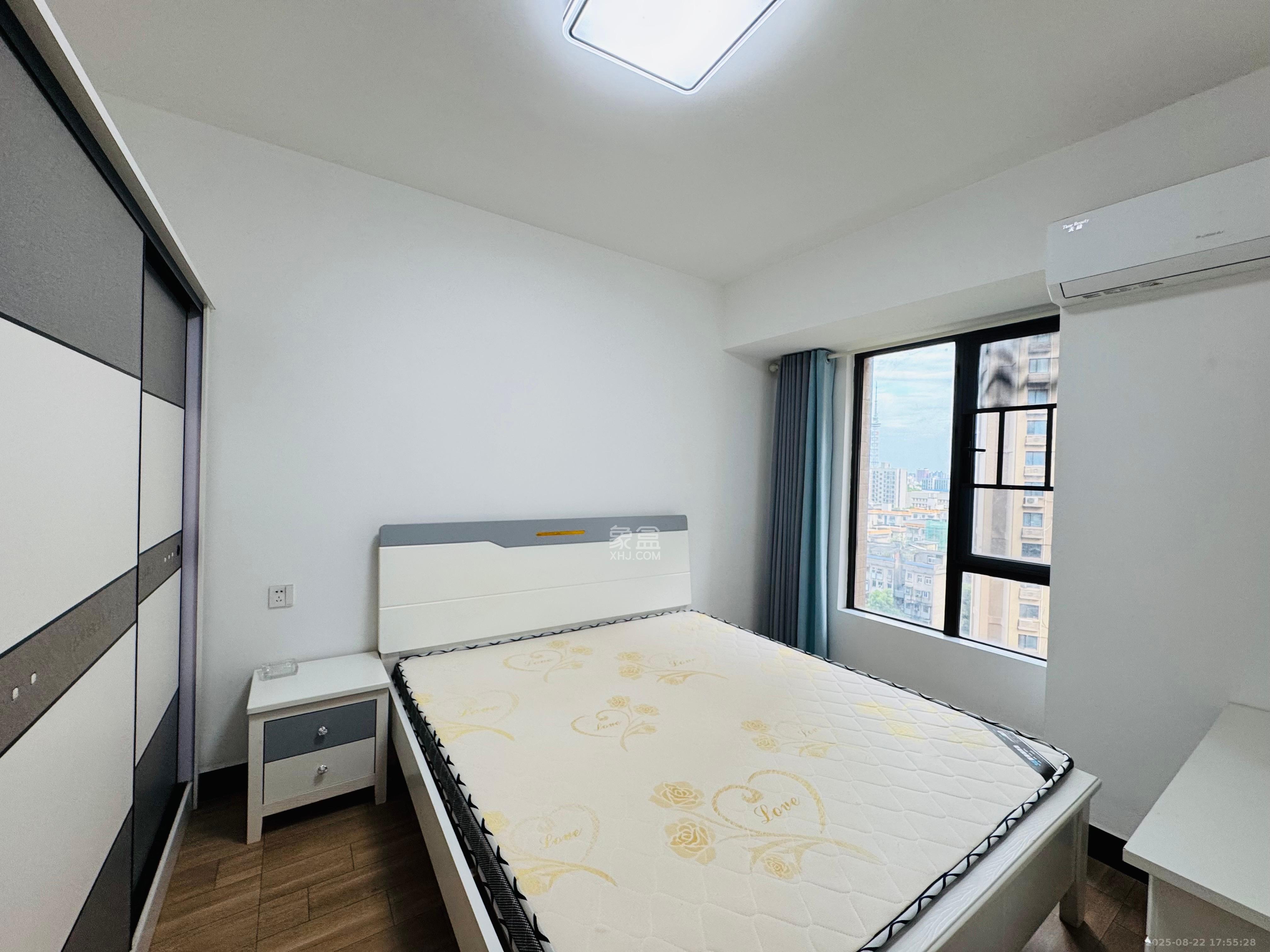 上园商住小区  3室2厅1卫    3400.0元/月室内图