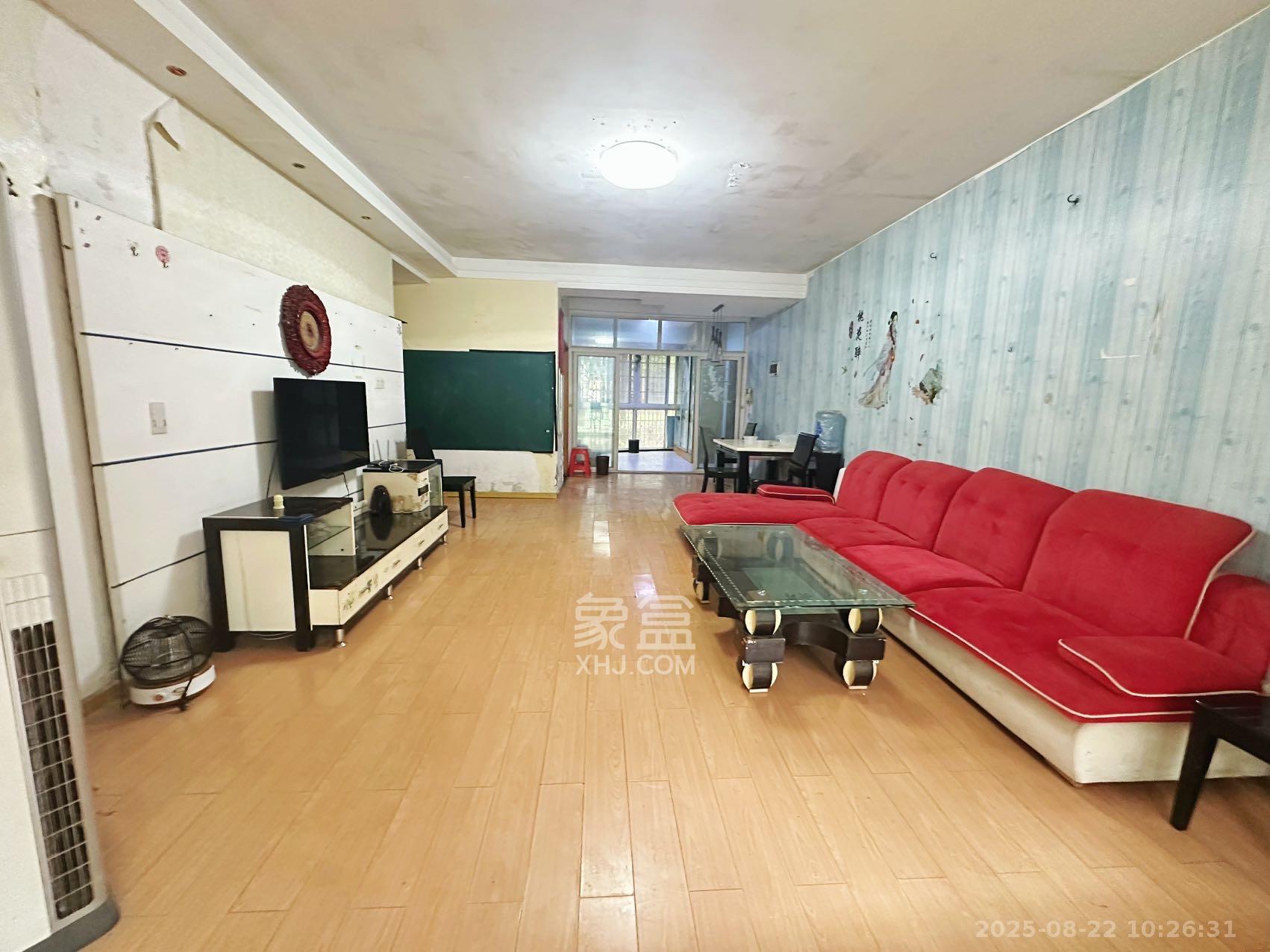 幸福洋房  4室2厅2卫    2200.0元/月 幸福洋房  4室2厅2卫    2200.0元/月室内图