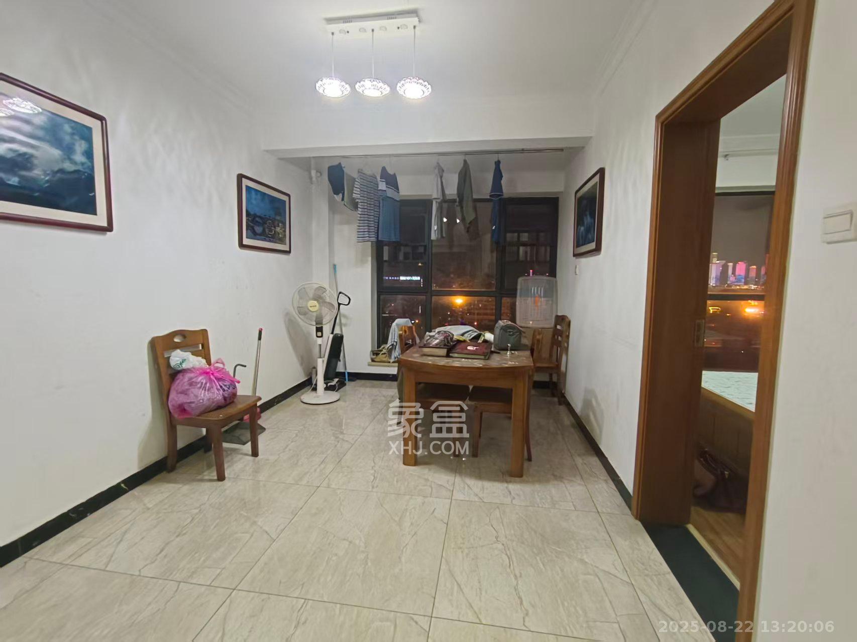 兰亭湾畔 3室2厅1卫 2800.0元/月 兰亭湾畔 3室2厅1卫 2800.0元/月室内图