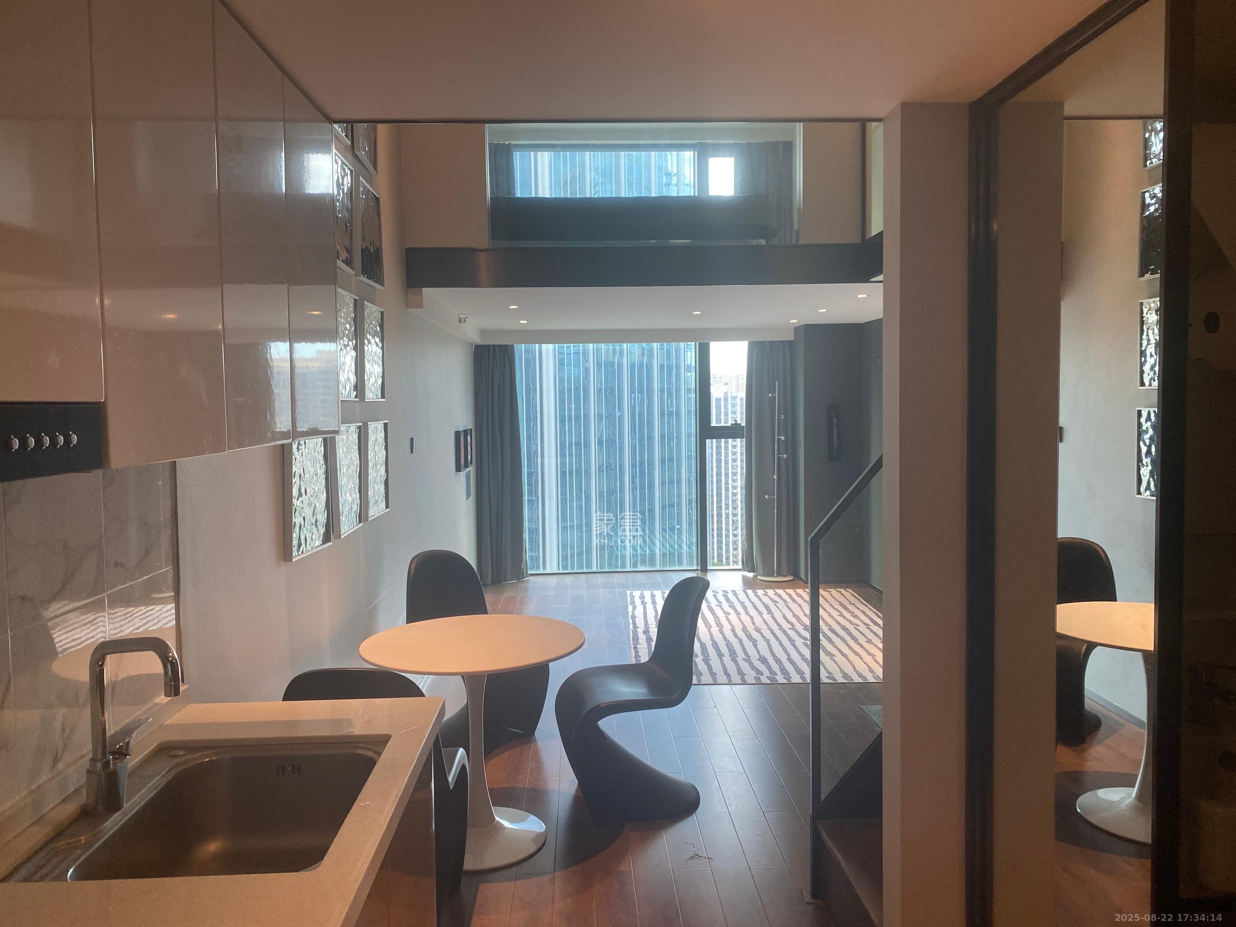 达美寰宇中心 2室1厅1卫 2800.0元/月 达美寰宇中心 2室1厅1卫 2800.0元/月室内图