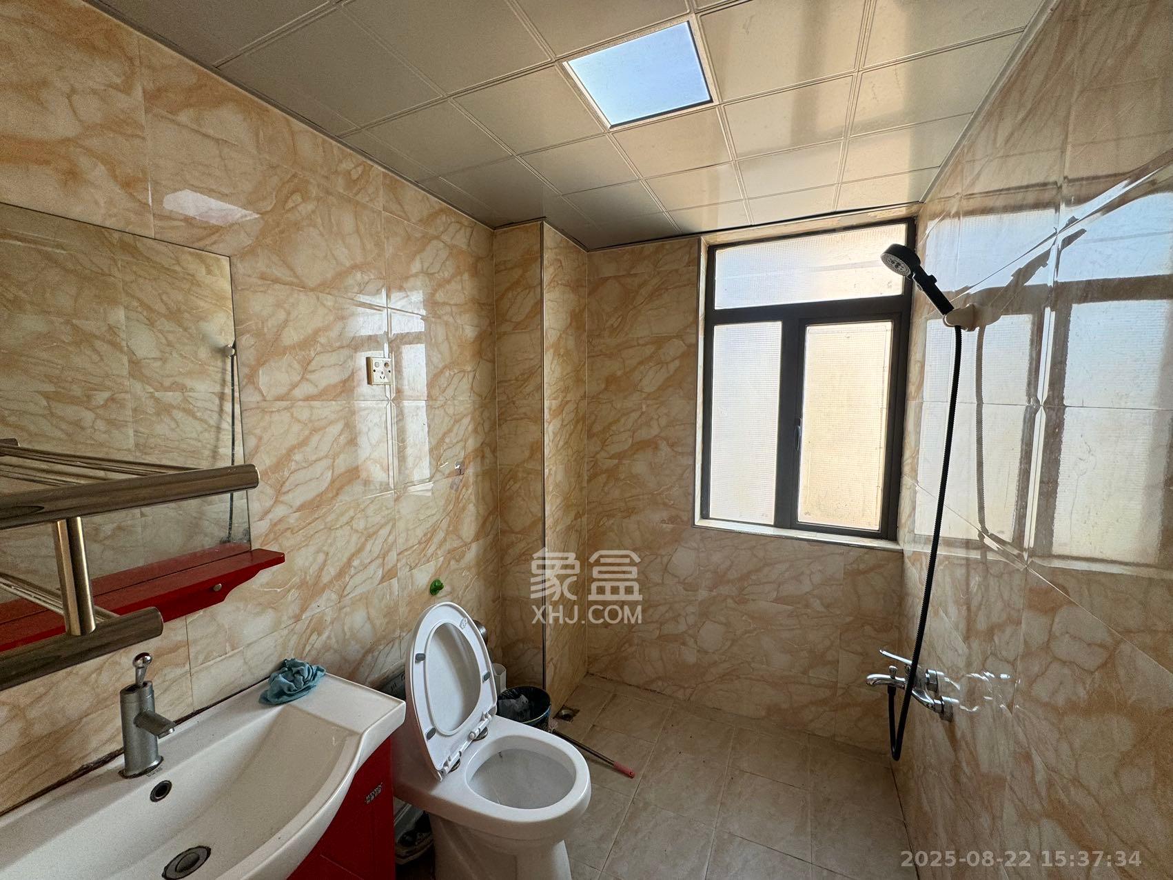 好望谷 1室2厅1卫 1900.0元/月 好望谷 1室2厅1卫 1900.0元/月室内图