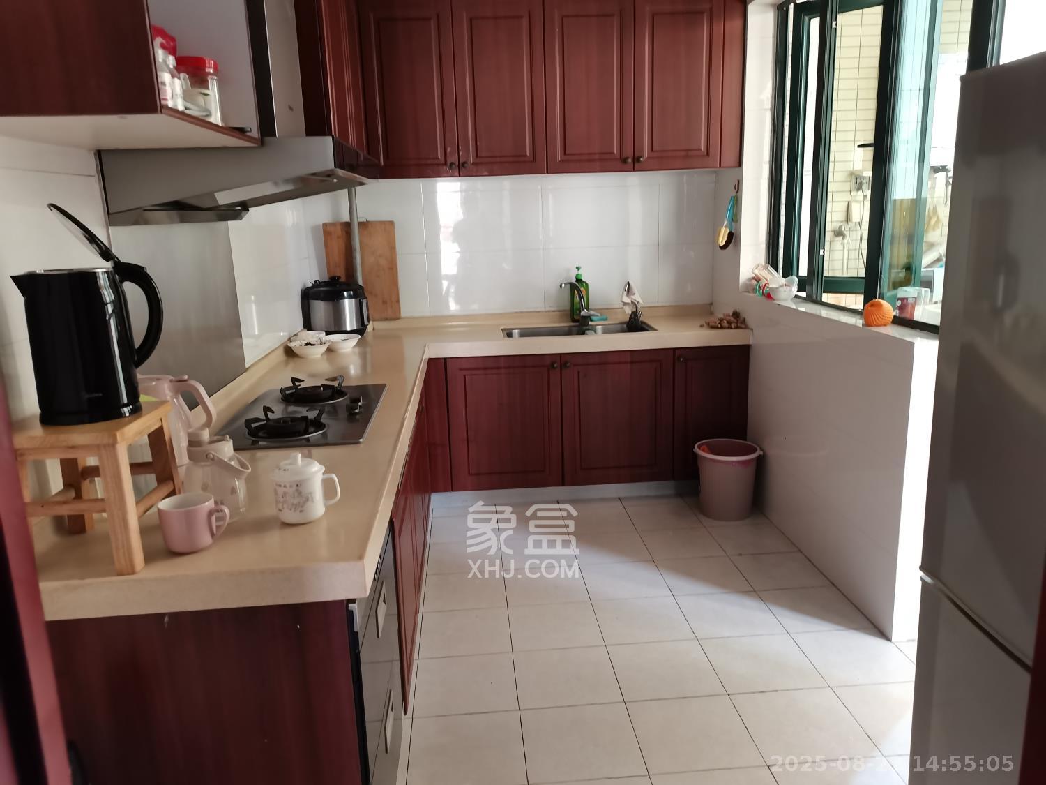 恒大城 4室2厅1卫 2900.0元/月 恒大城 4室2厅1卫 2900.0元/月室内图