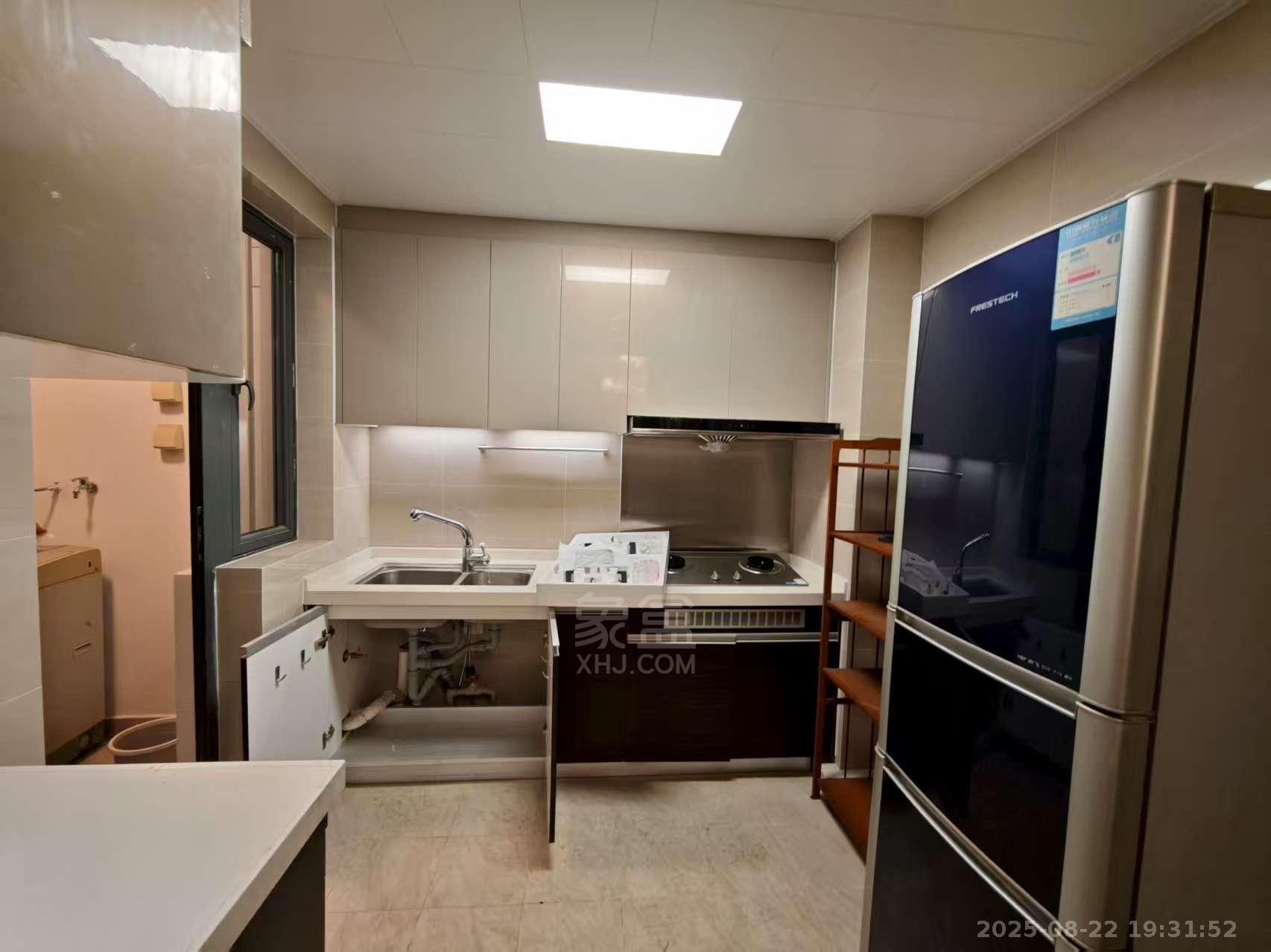 株洲恒大悦珑台 4室2厅2卫 2000.0元/月 株洲恒大悦珑台 4室2厅2卫 2000.0元/月室内图