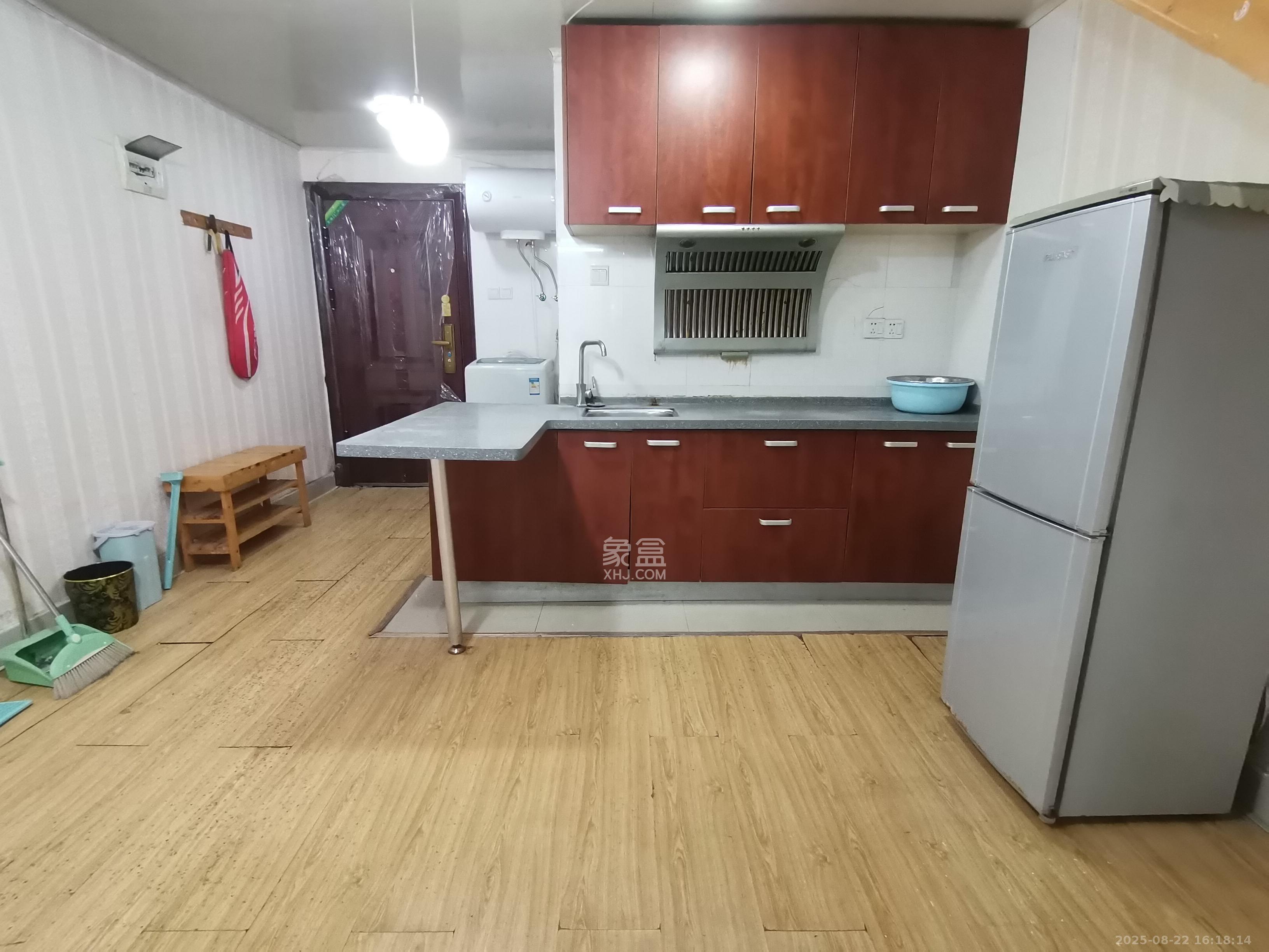 格蓝康都  2室1厅1卫    1400.0元/月 格蓝康都  2室1厅1卫    1400.0元/月室内图