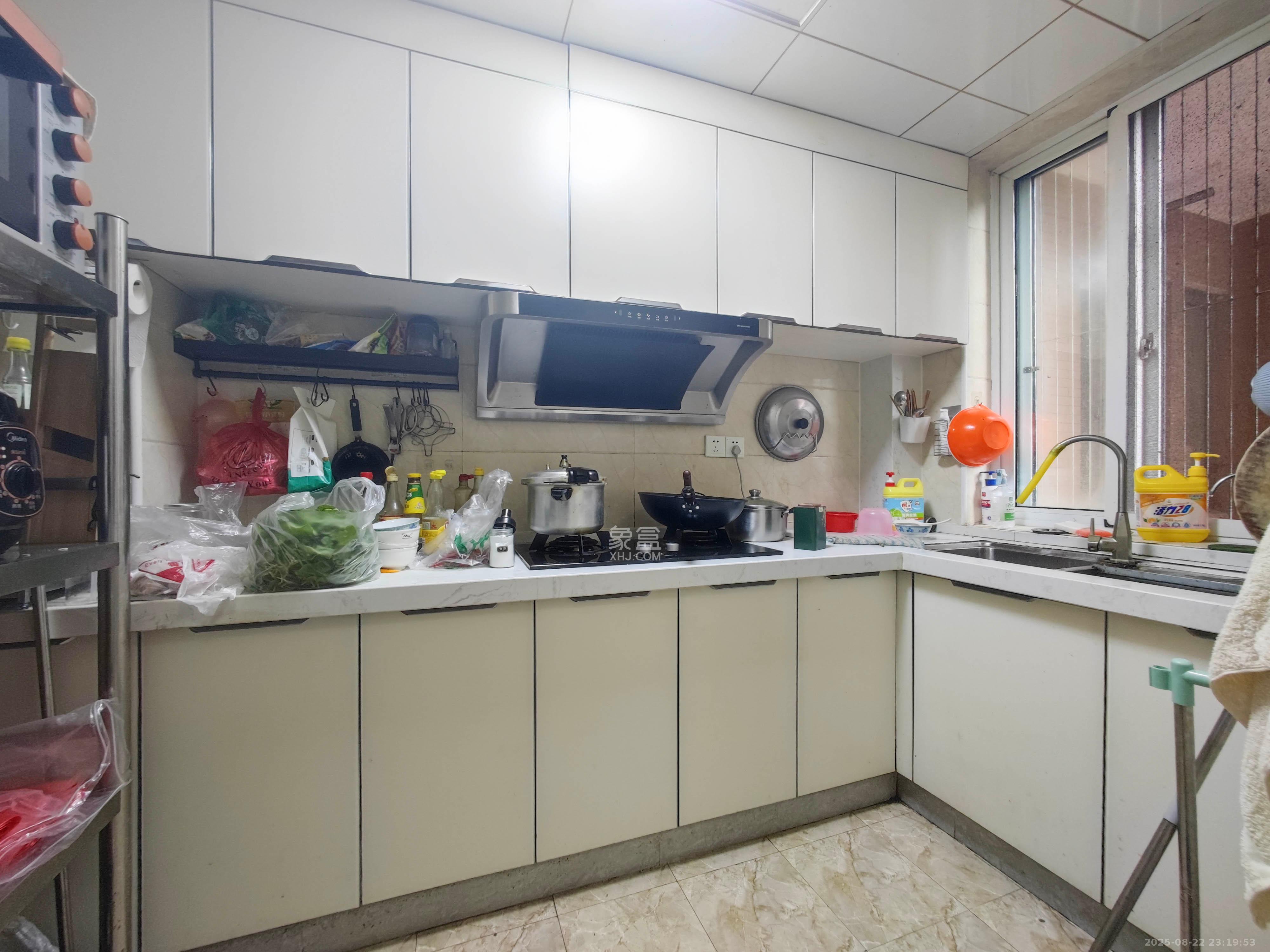 湘府十城(汇财御景湾新寓,汇财国际)  3室2厅1卫    78.0万 湘府十城(汇财御景湾新寓,汇财国际)  3室2厅1卫    78.0万其他