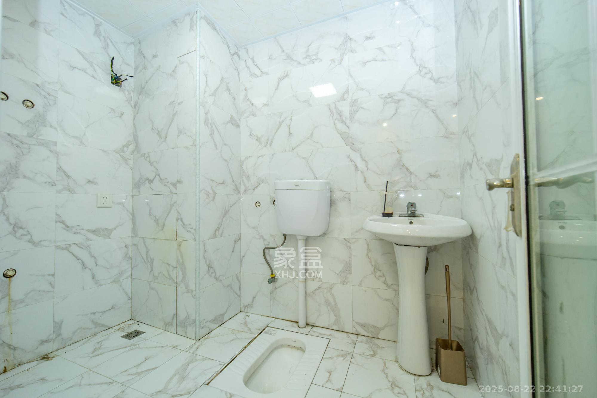 博雅例外 1室1厅1卫 22.5万 博雅例外 1室1厅1卫 22.5万卫生间